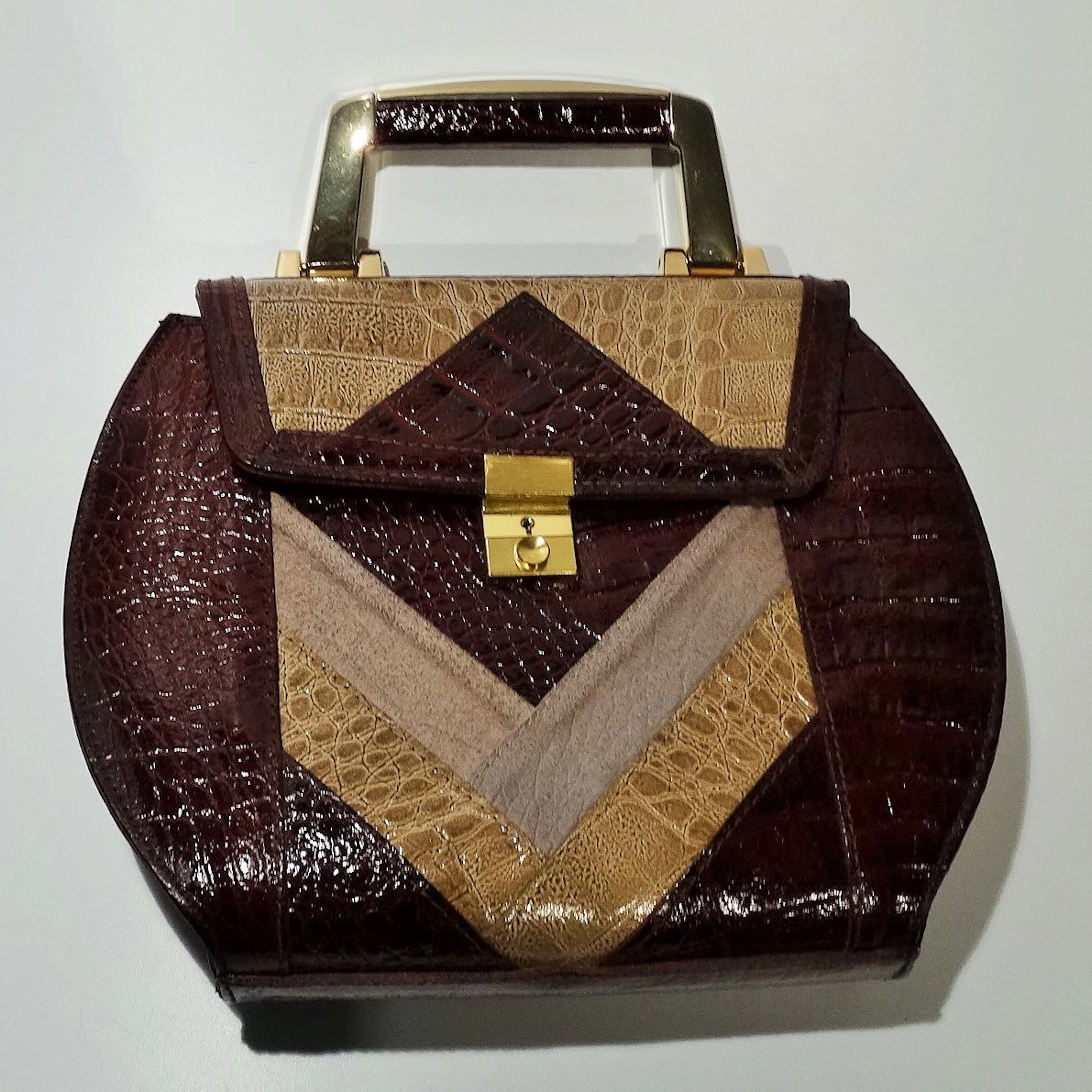 TASCHE, dunkelrot beiges Leder, Vintage.