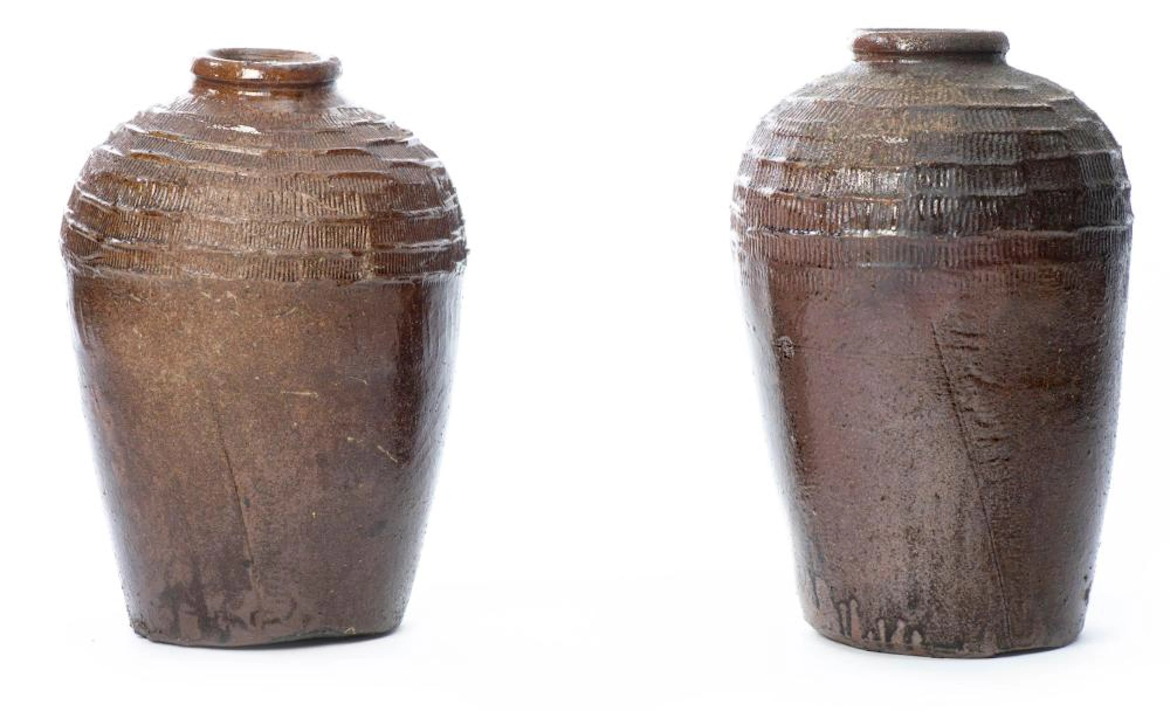 JAPON - Paire de jarres XXe en grès émaillé à couverte brune