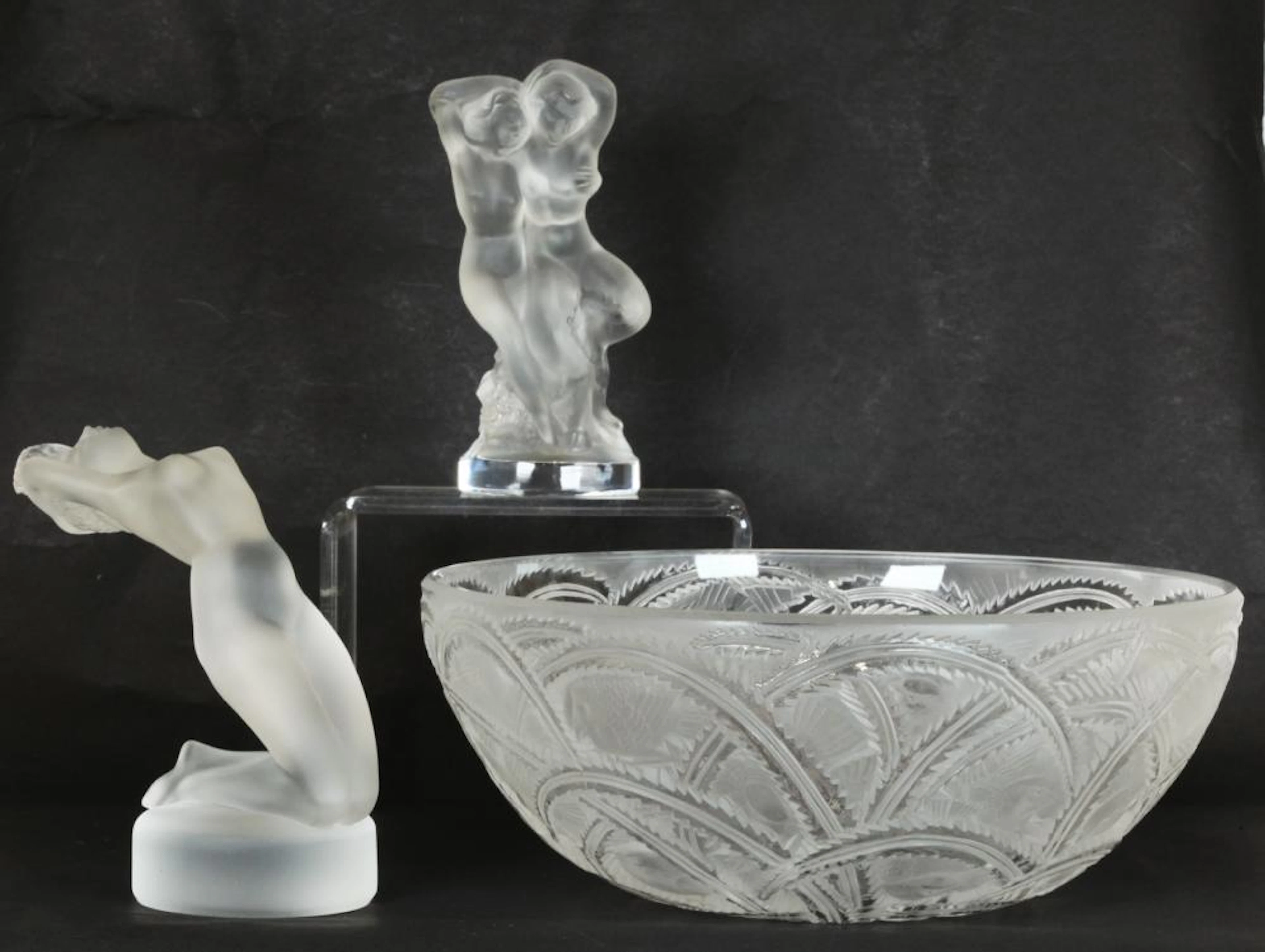 Lalique France "Pinsons" Bowl & 2 Figures