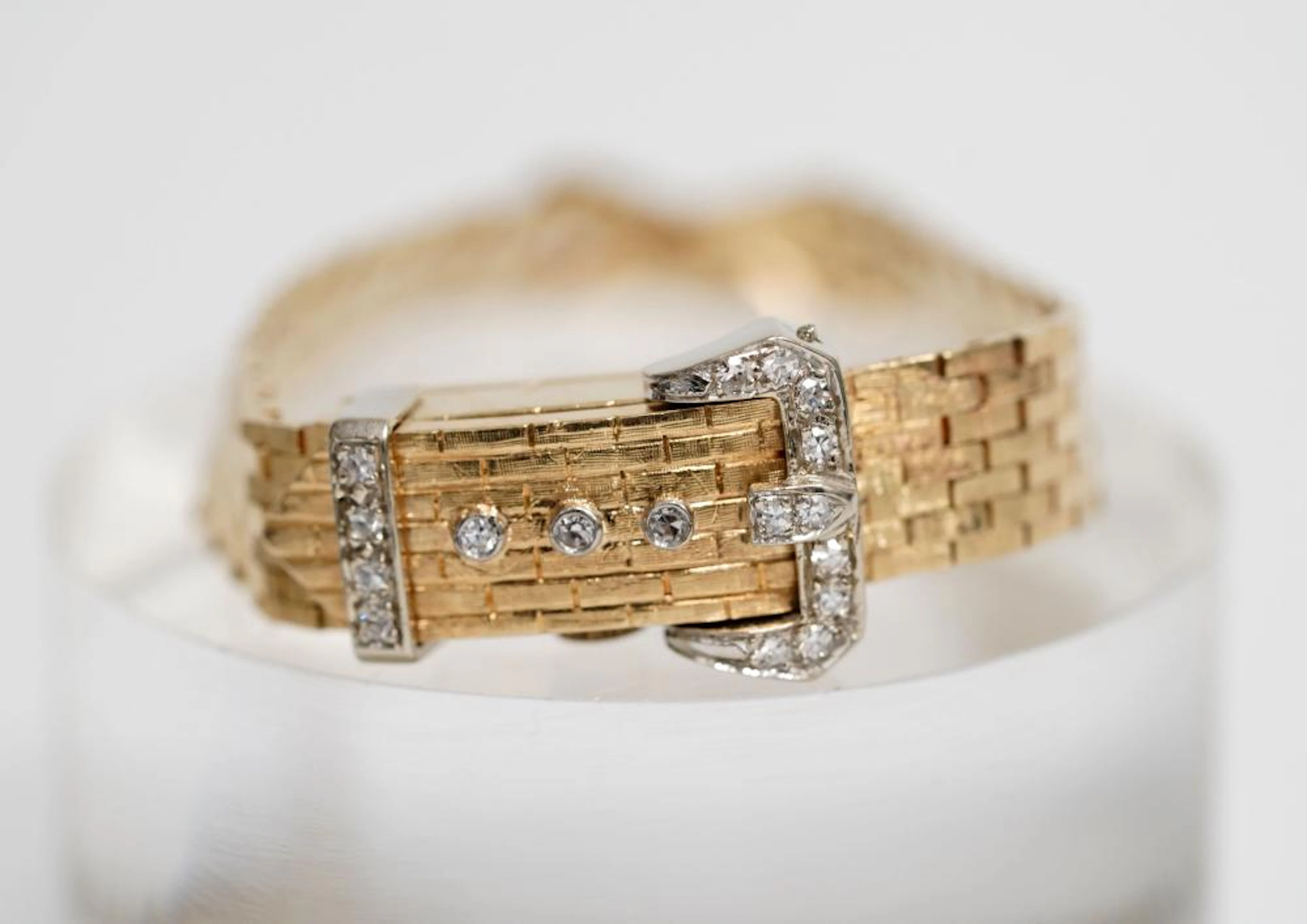 Retro 14K Diamond Belt Buckle Link Navarre Watch