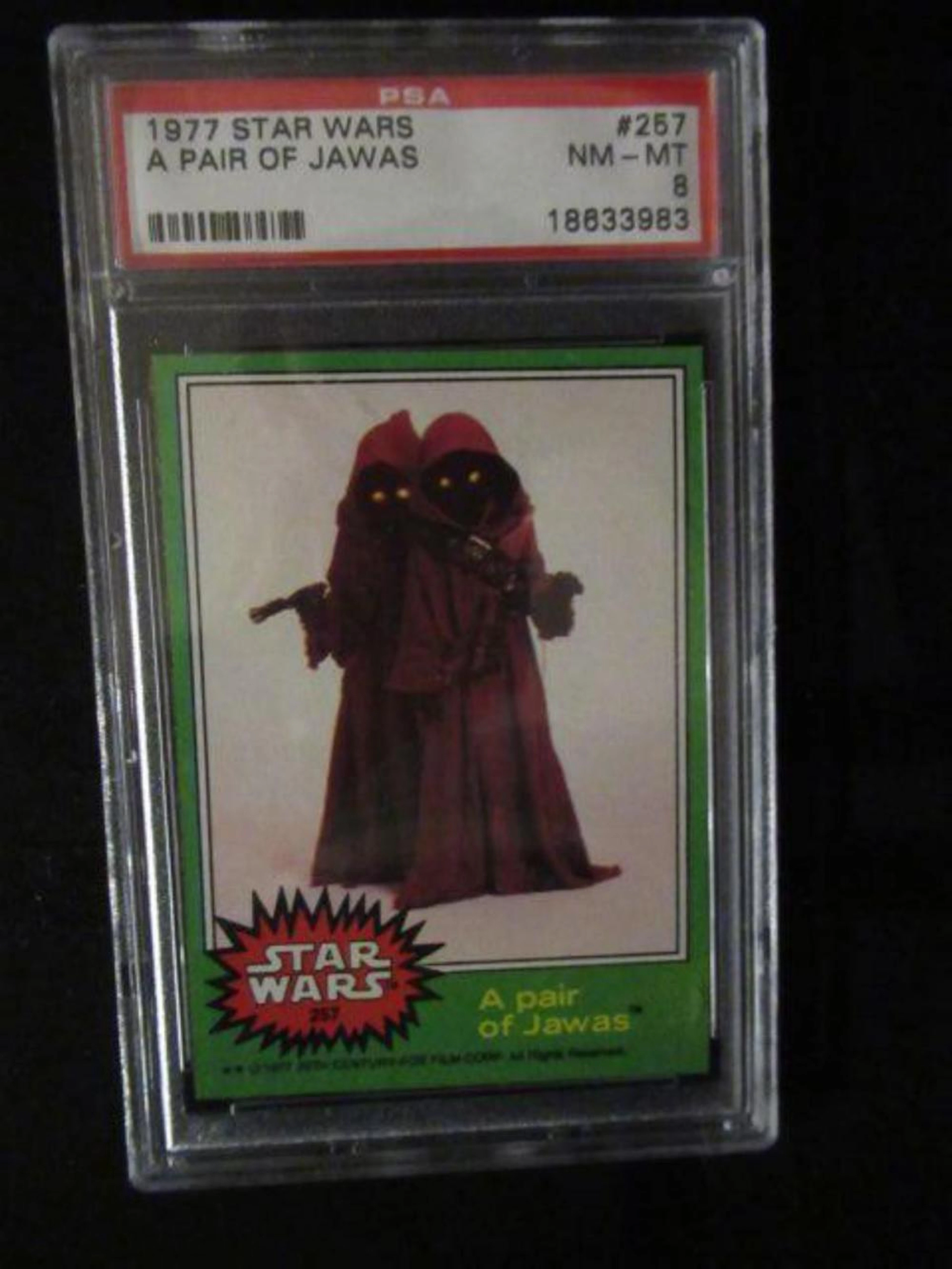 1977 Star Wars #257 A Pair of Jawas PSA 8