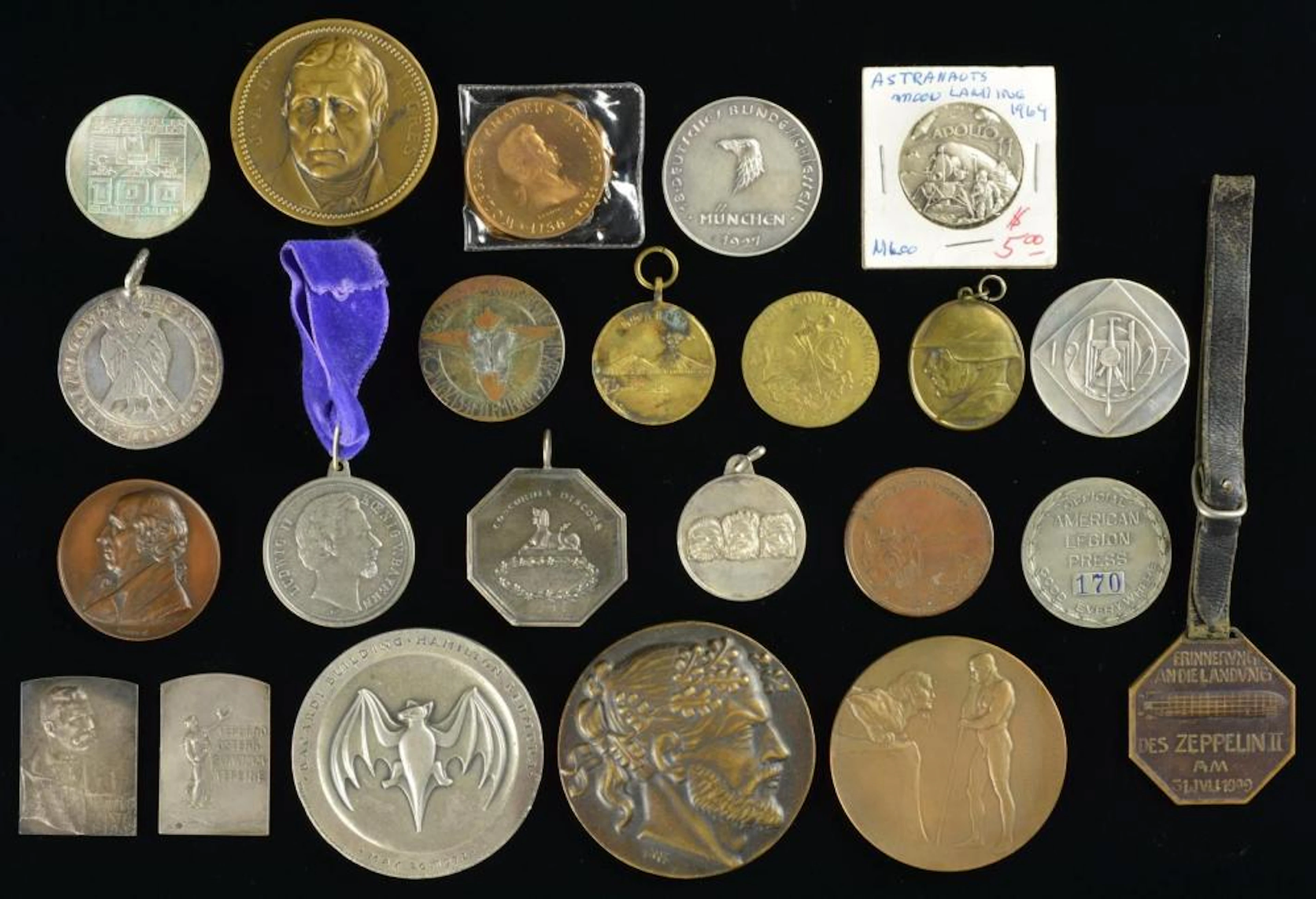 23 VARIOUS DESK MEDALS, TOKENS, FOBS & MEMBERSHIP