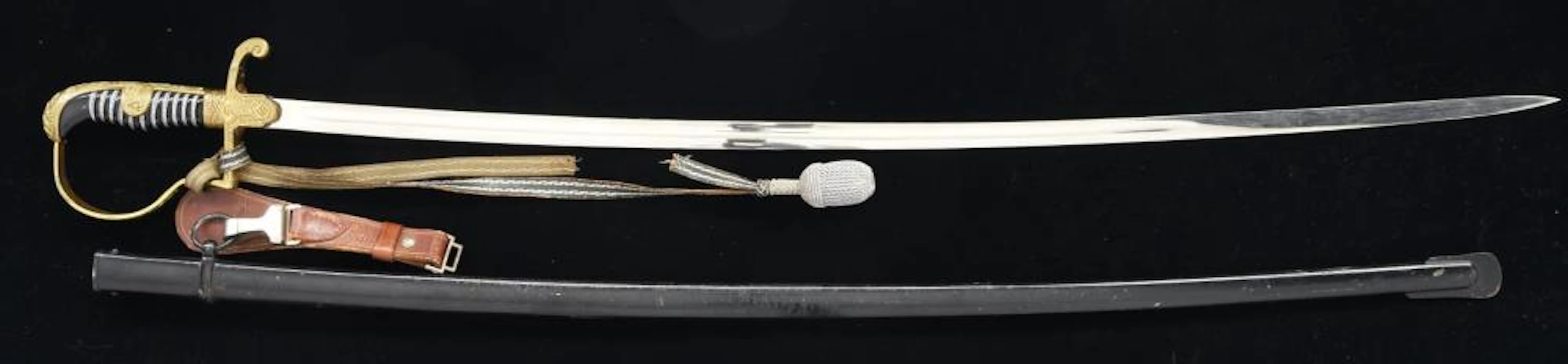 WWII GERMAN ARMY OFFICER'S SWORD.