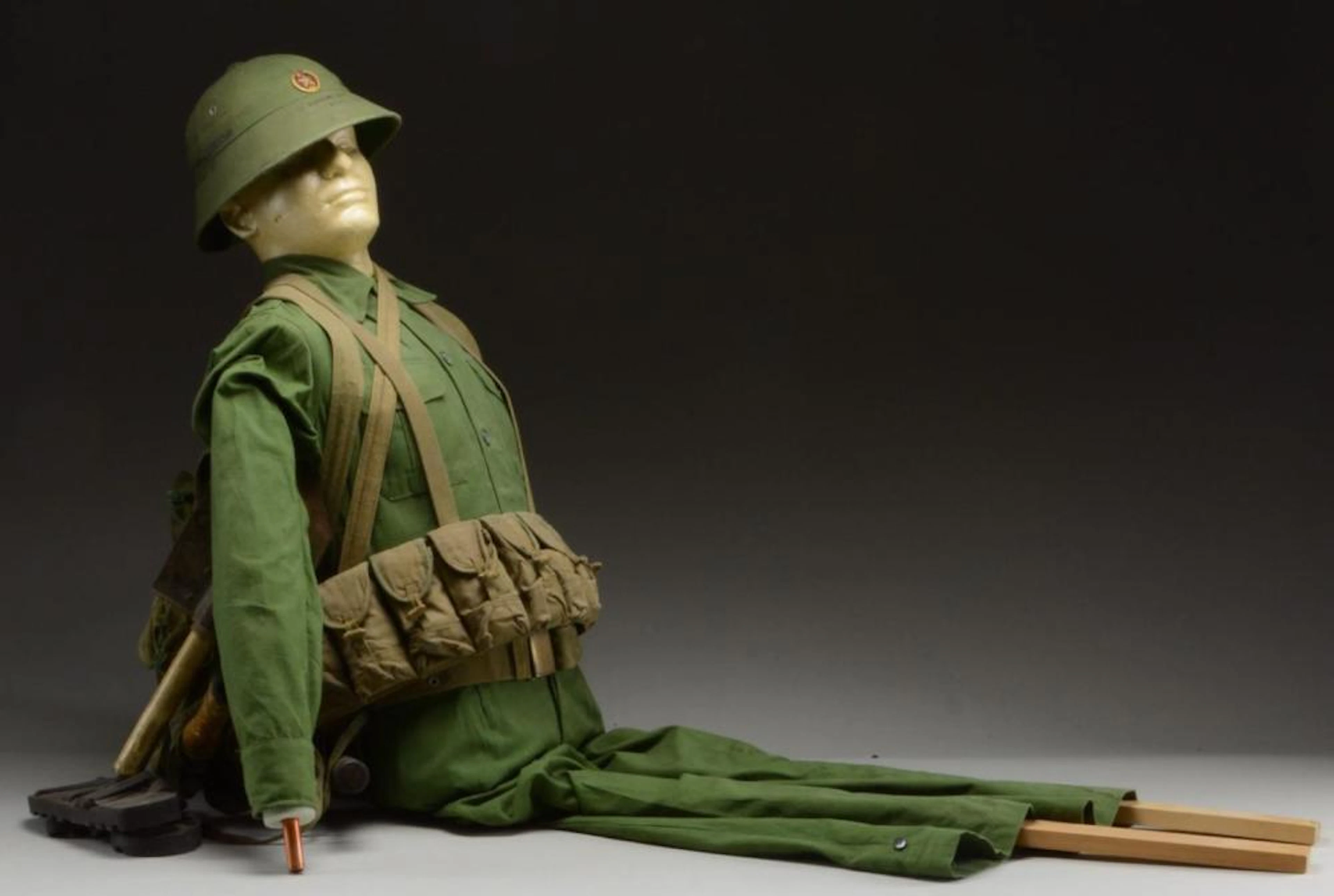 ORTH VIETNAMESE REGULAR'S UNIFORM & EQUIPMENT.
