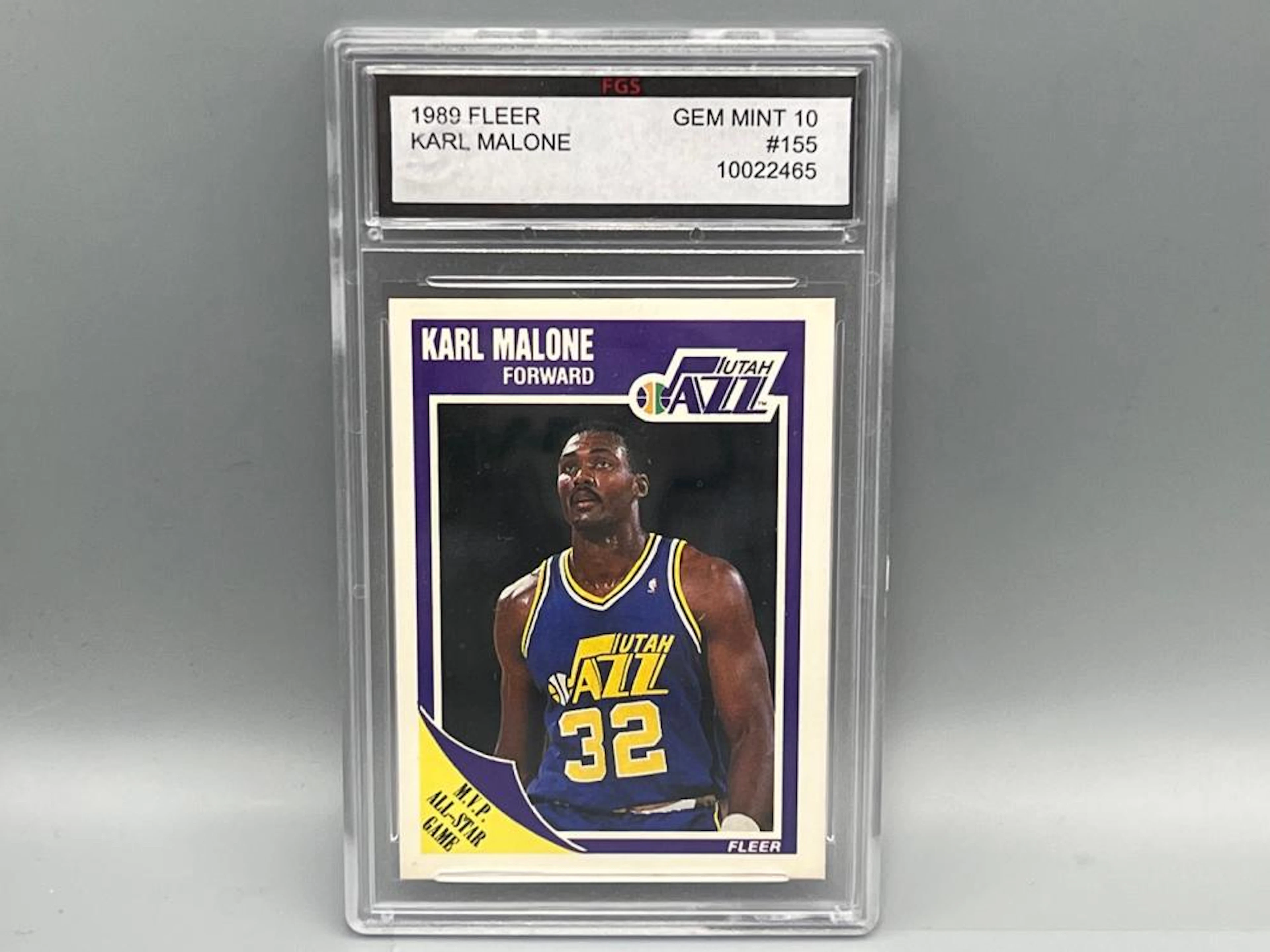 1989 Fleer Karl Malone #155 FGS 10 - Slab Has A Crack