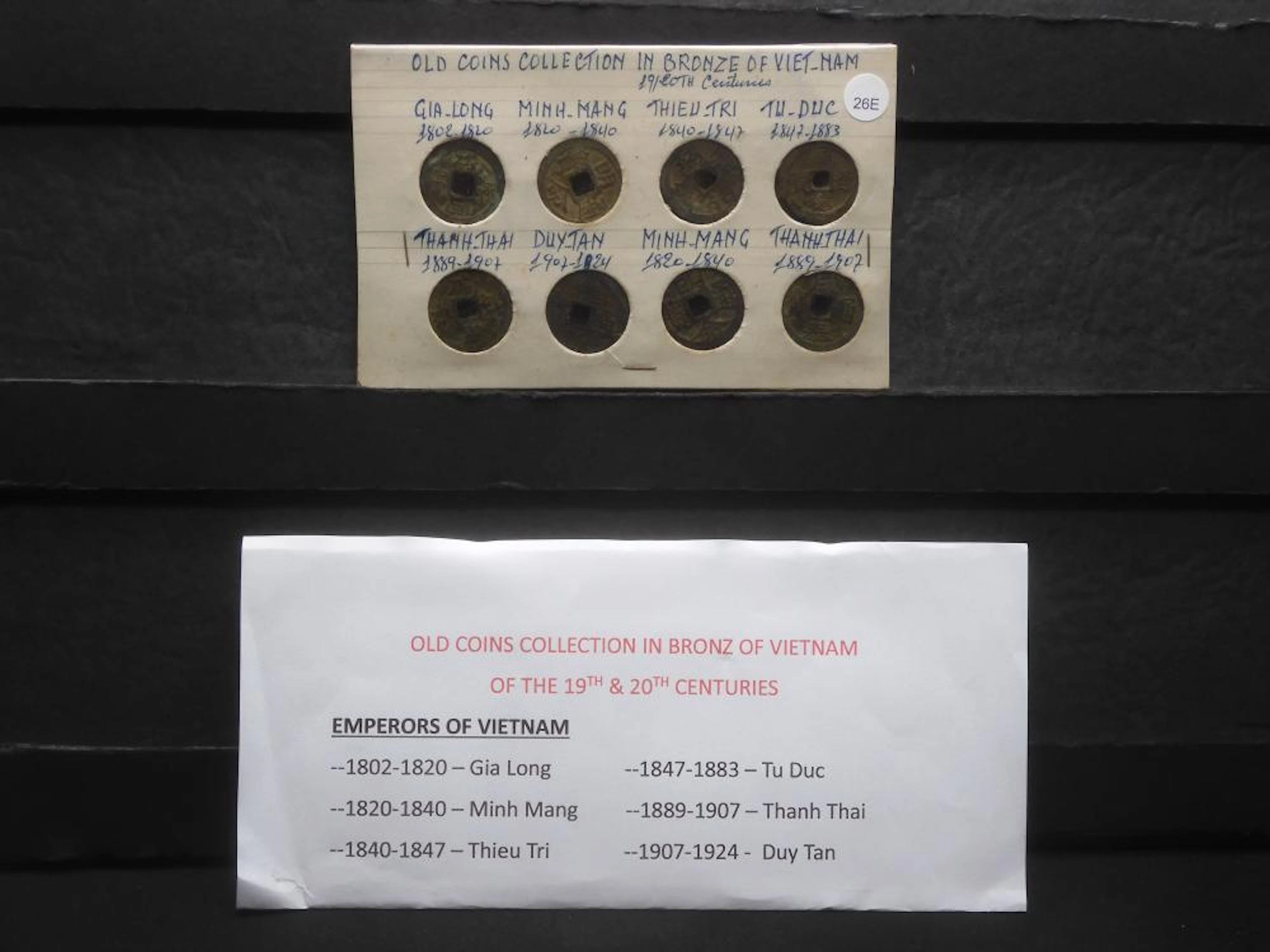8 ? Old Coins Collection in Bronze Of Vietnam