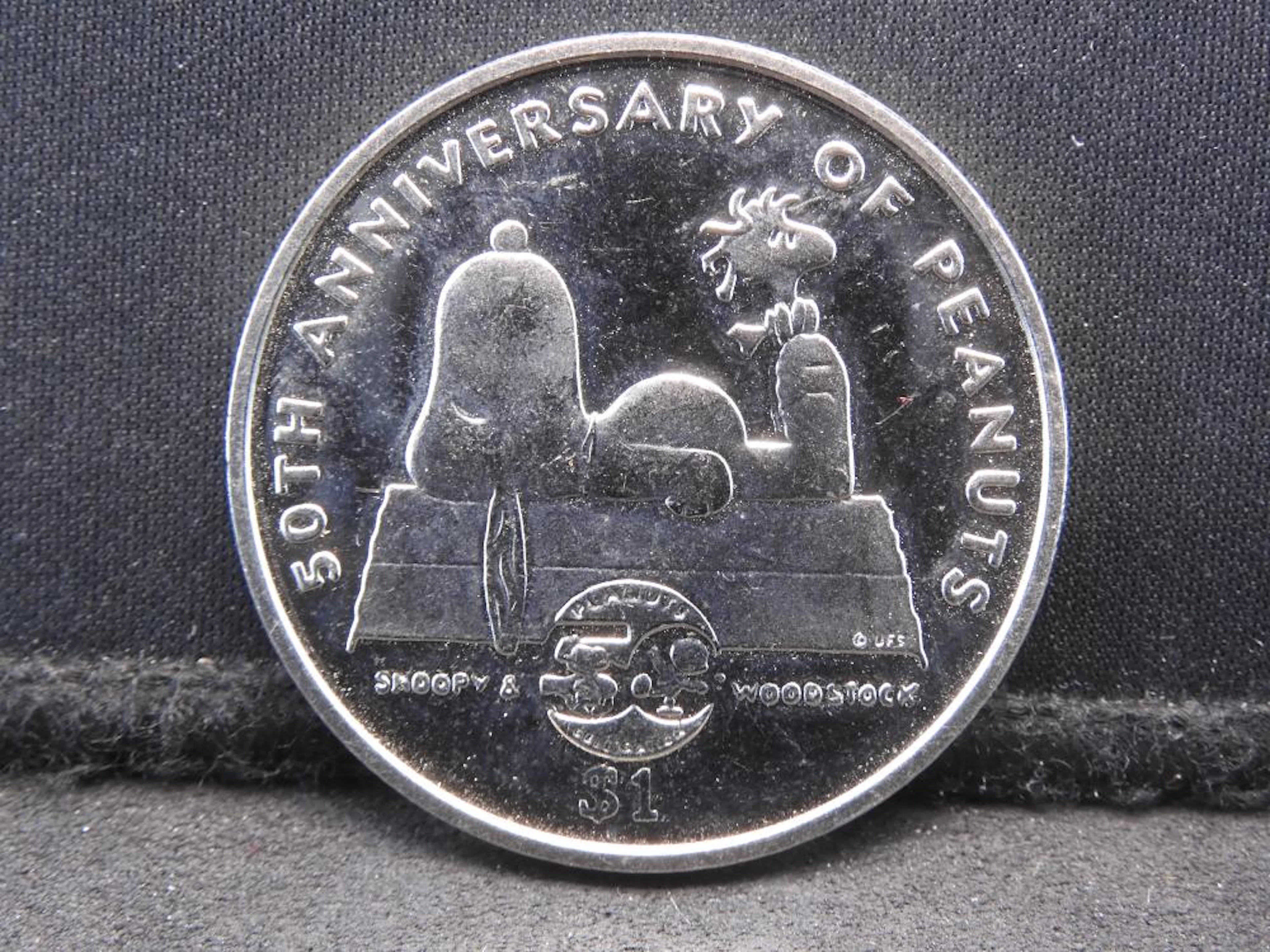 Medal - Snoopy & Woodstock - 50th Anniversary of Peanuts - 2000 NIUE