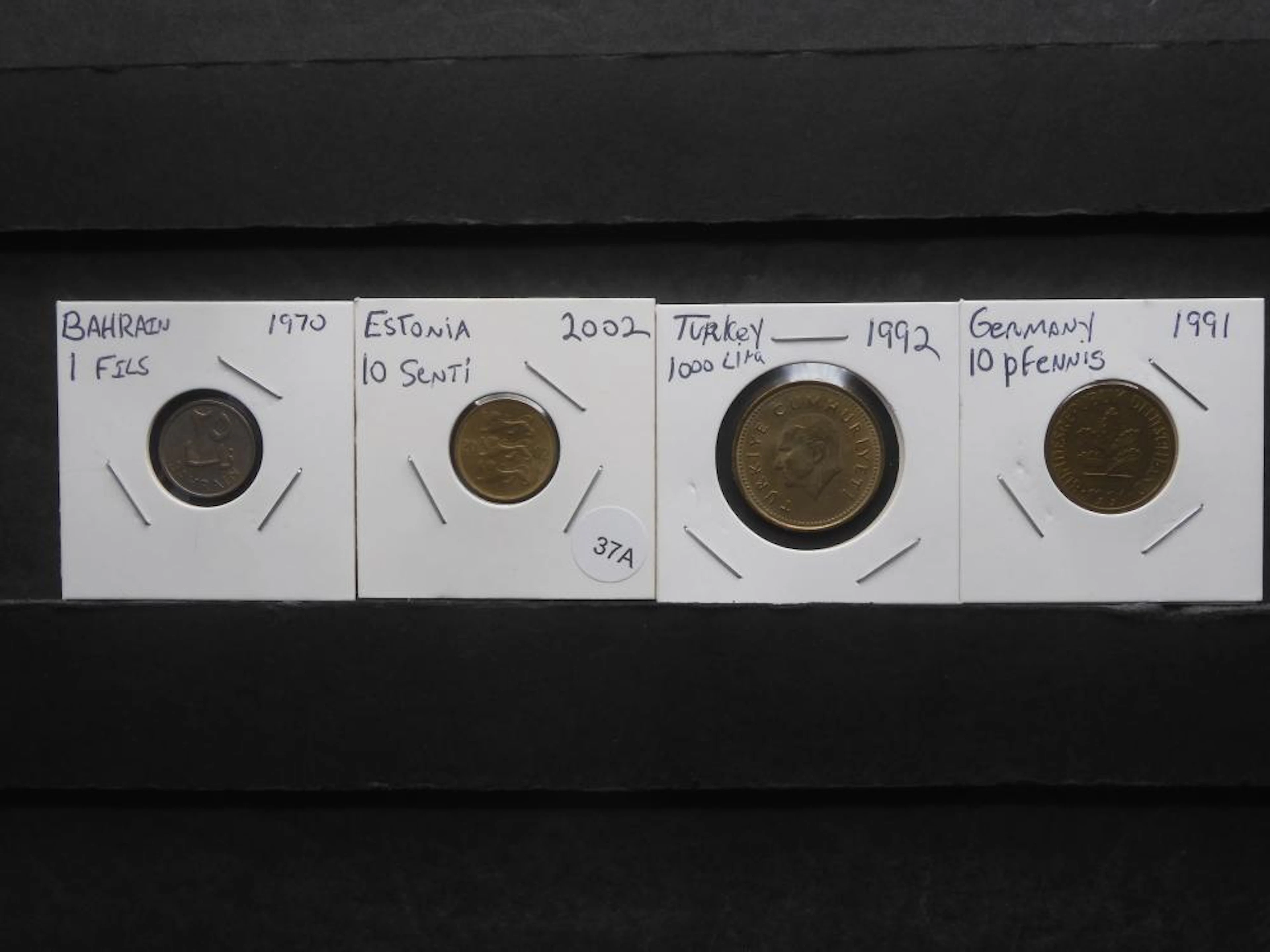 Bag of 4 Forgein Coins - 2002 Estonia 10 Senti - 1970...