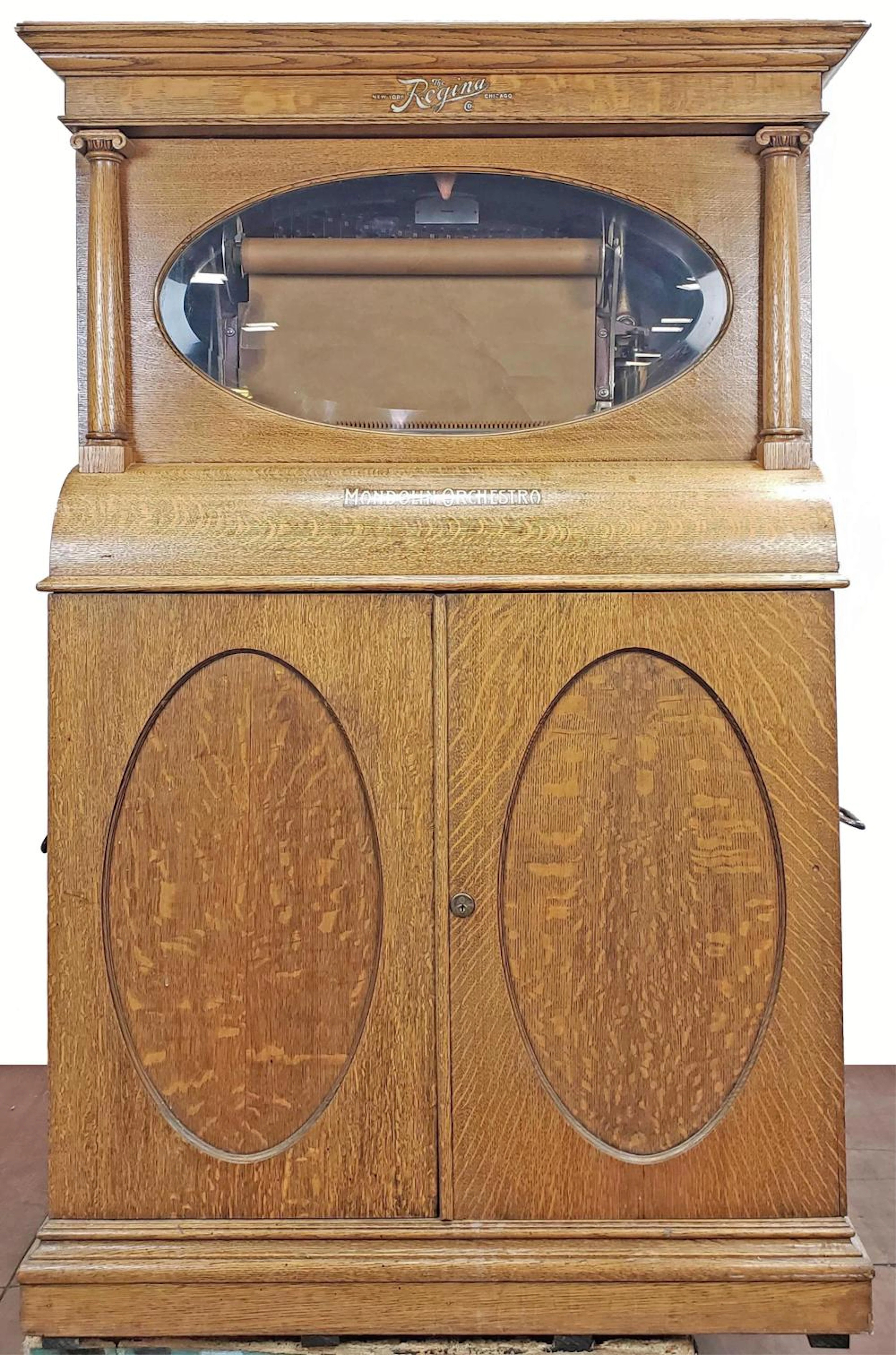 c.1919 Regina Mandolin Orchestra Music Box Cabinet