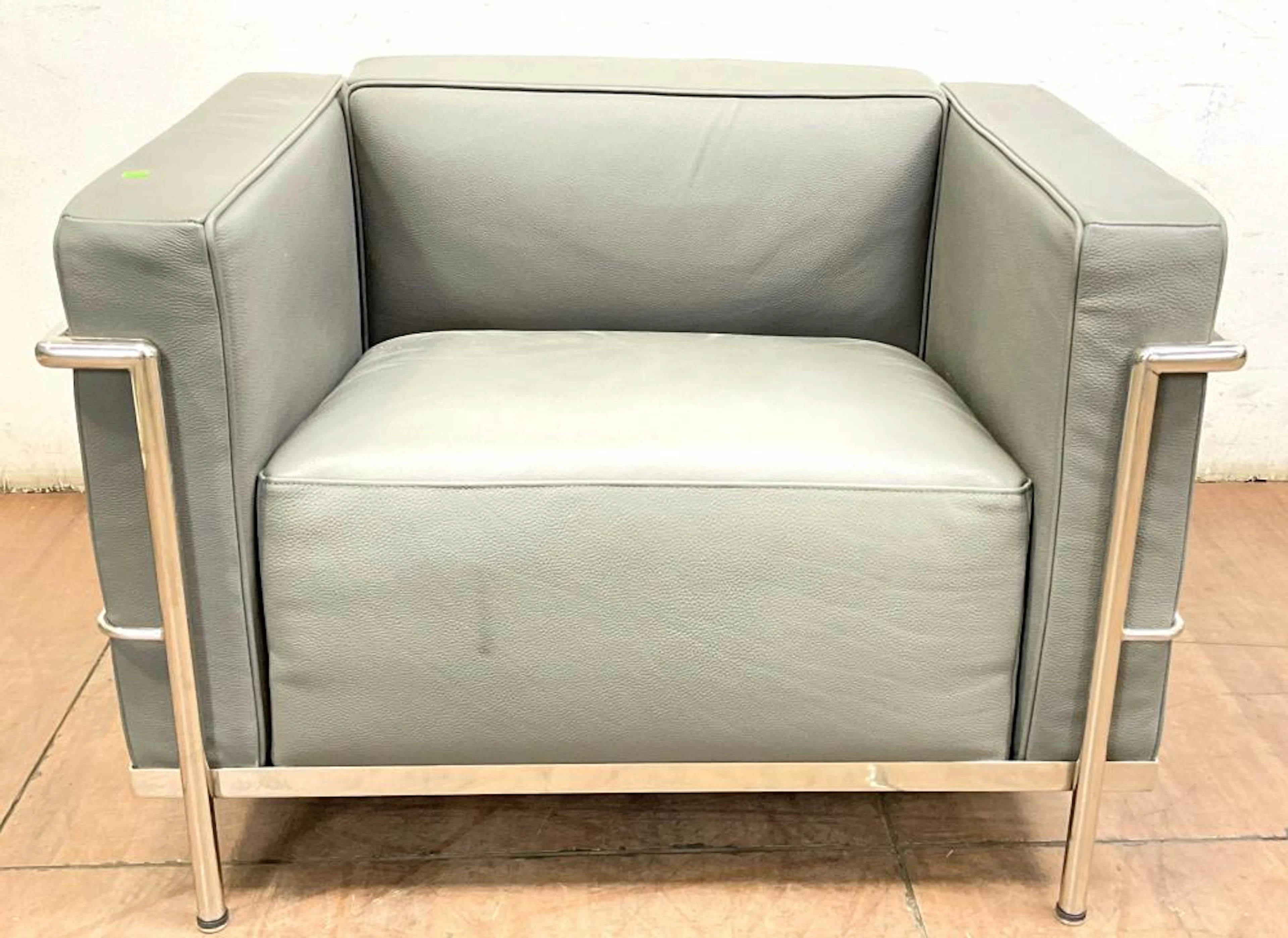 LC3 Grande Corbusier Style Leather Lounge Chair