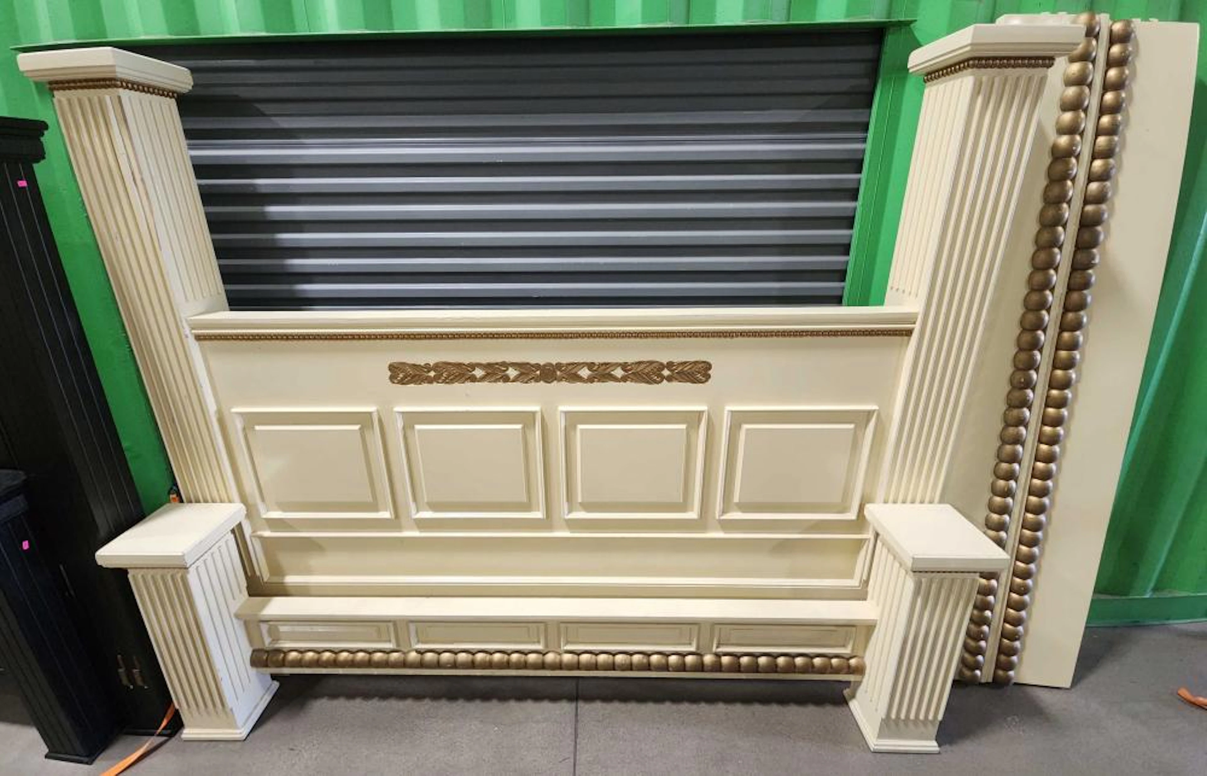 eoclassical Inspired 4-poster King Size Bedstead