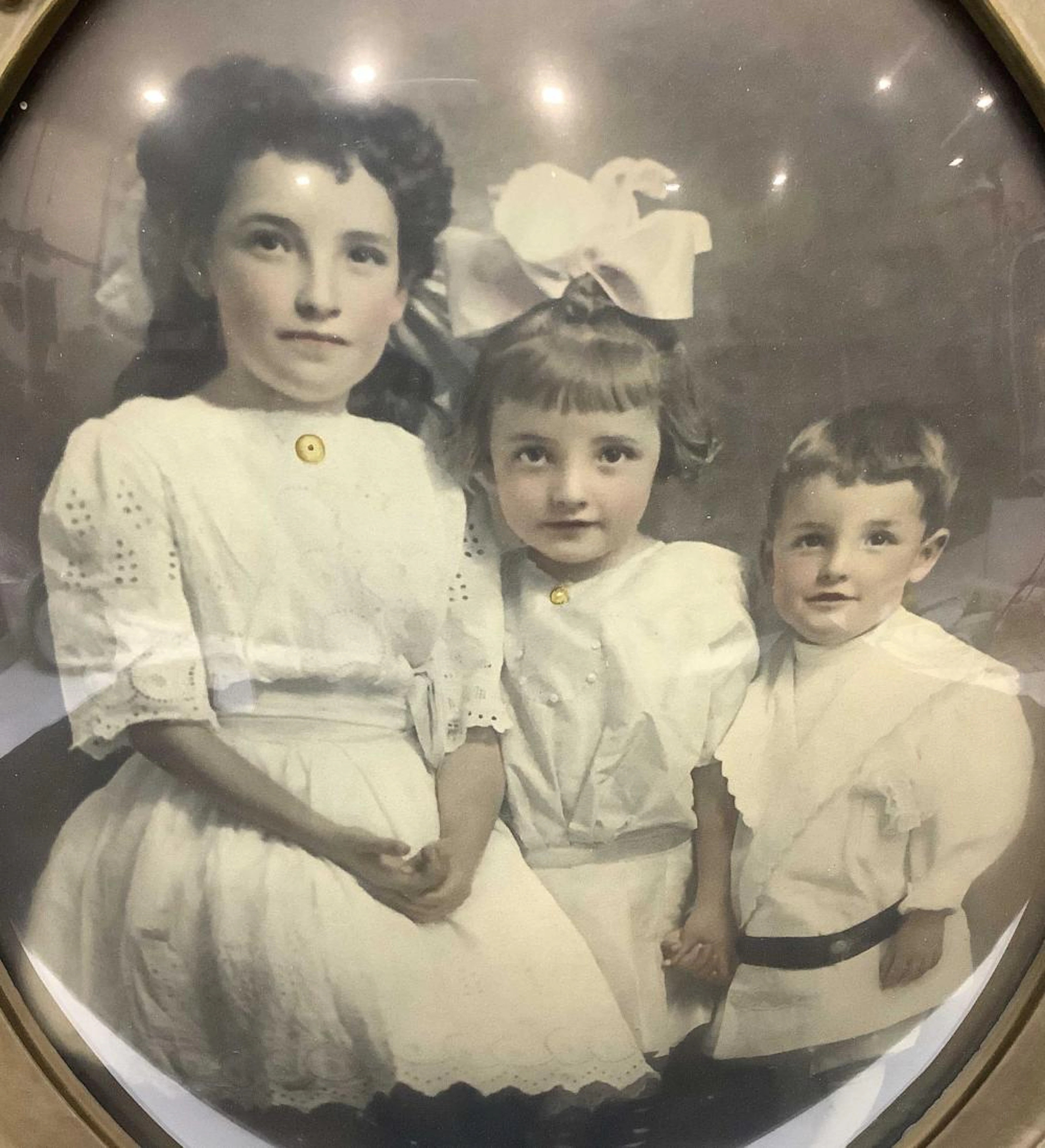 Antique Children Photo With Convex Glass