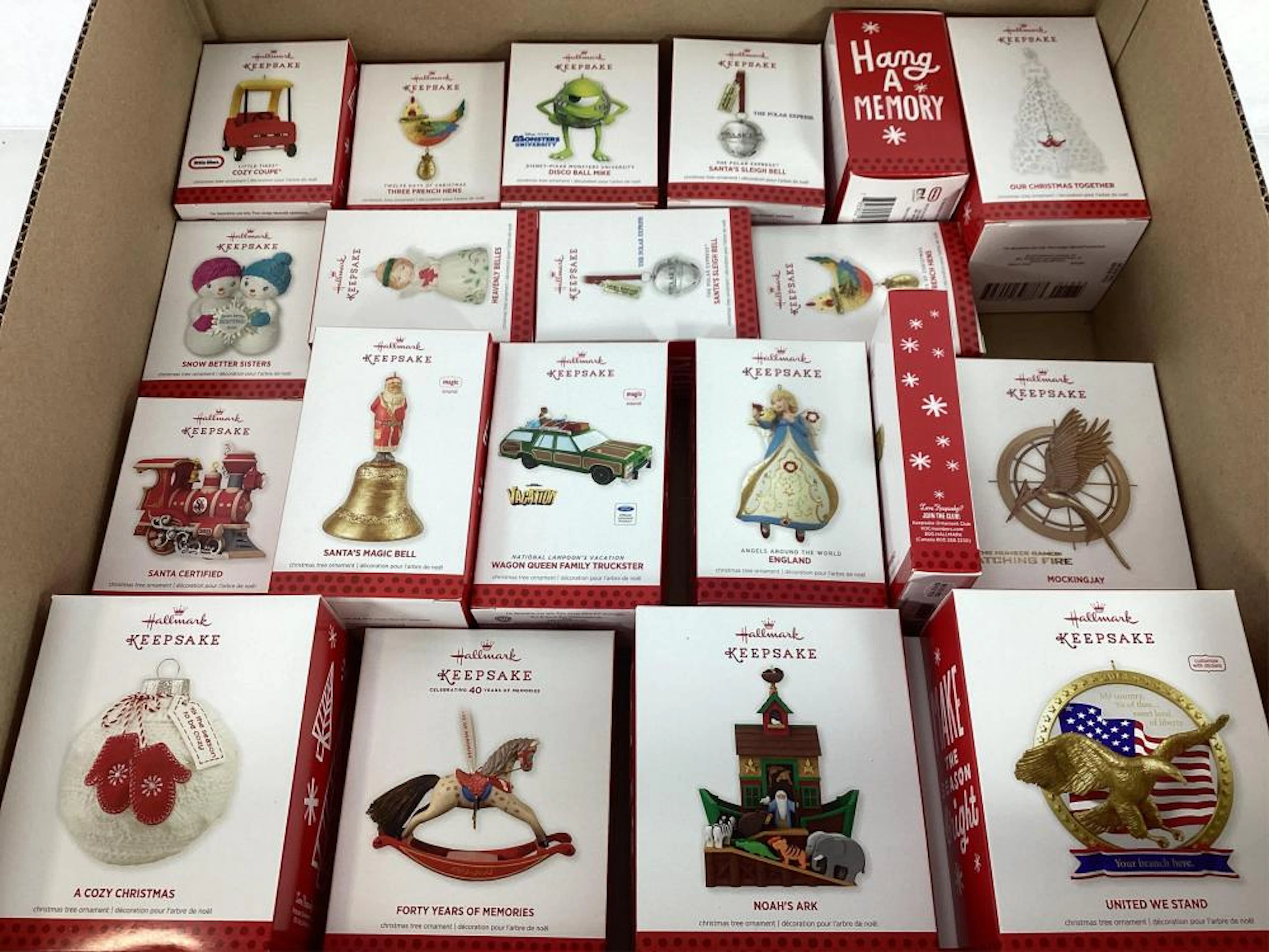 (20) Hallmark Keepsake Christmas Ornaments
