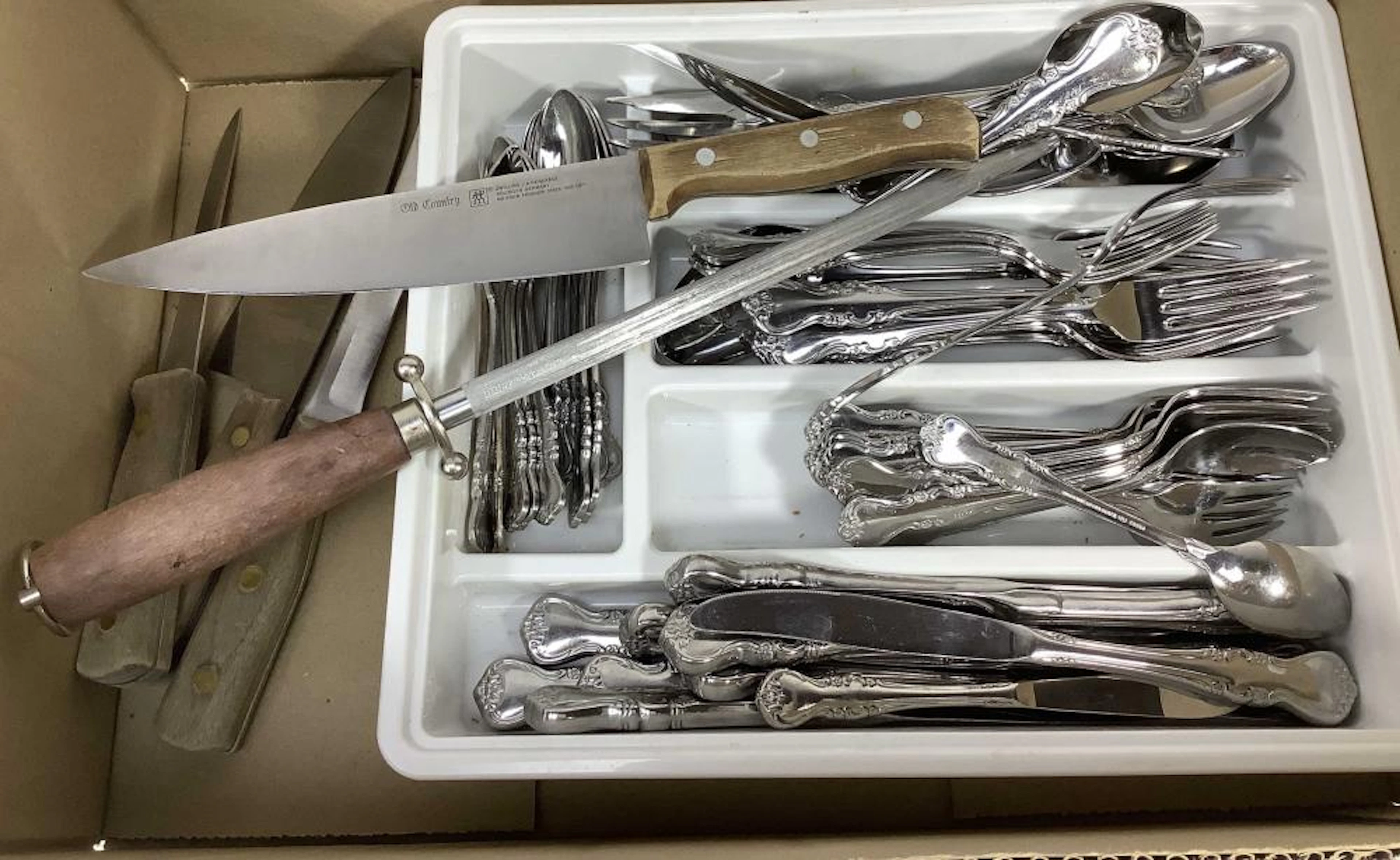 (40+) Wallace Silversmiths Royal Ltd Flatware