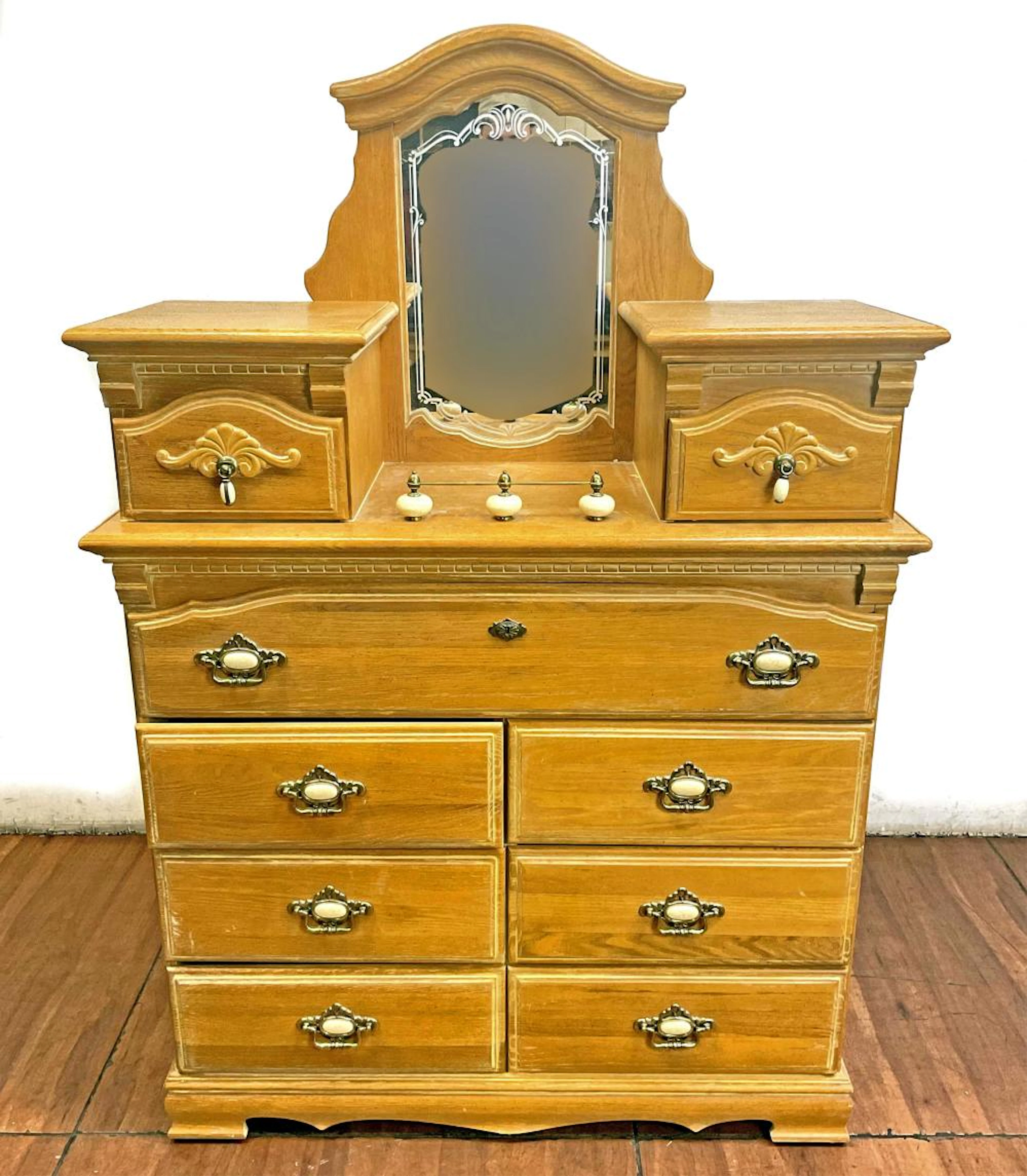 Vintage Cottage Style Step Down Dresser & Mirror