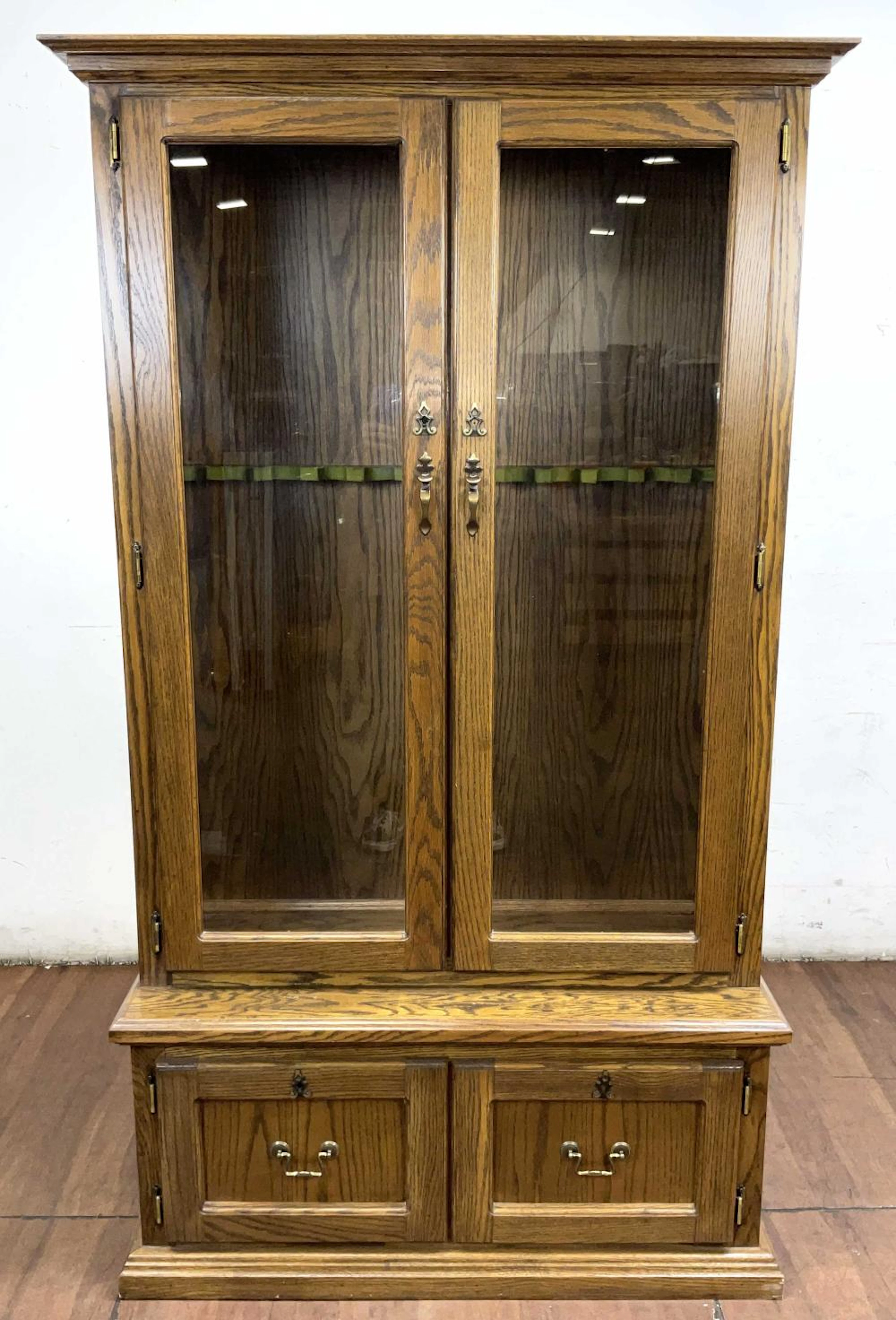 Vintage Oak Wood Glass Door Gun / Rifle Cabinet