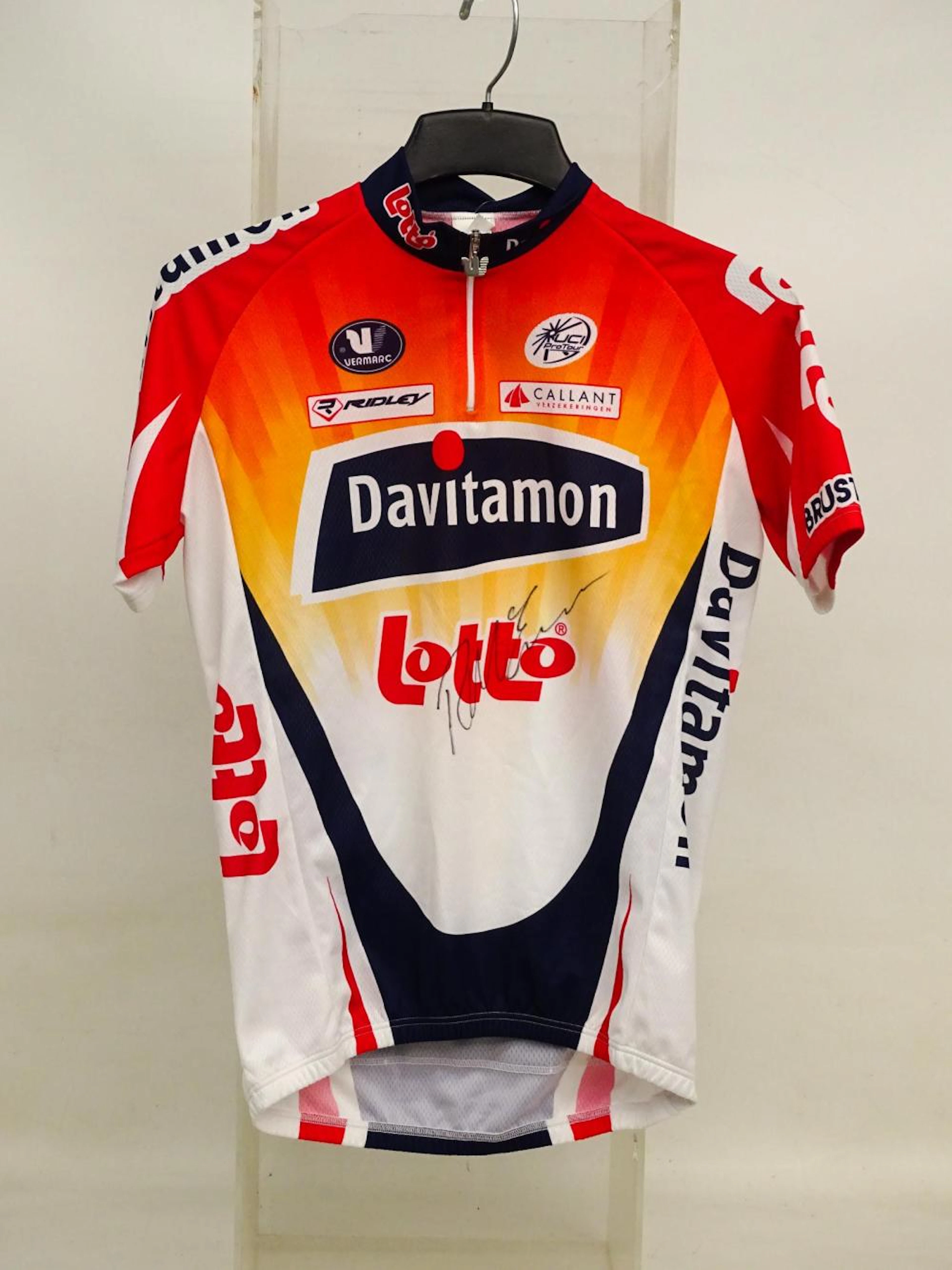 Robbie McEwen Autographed Jersey