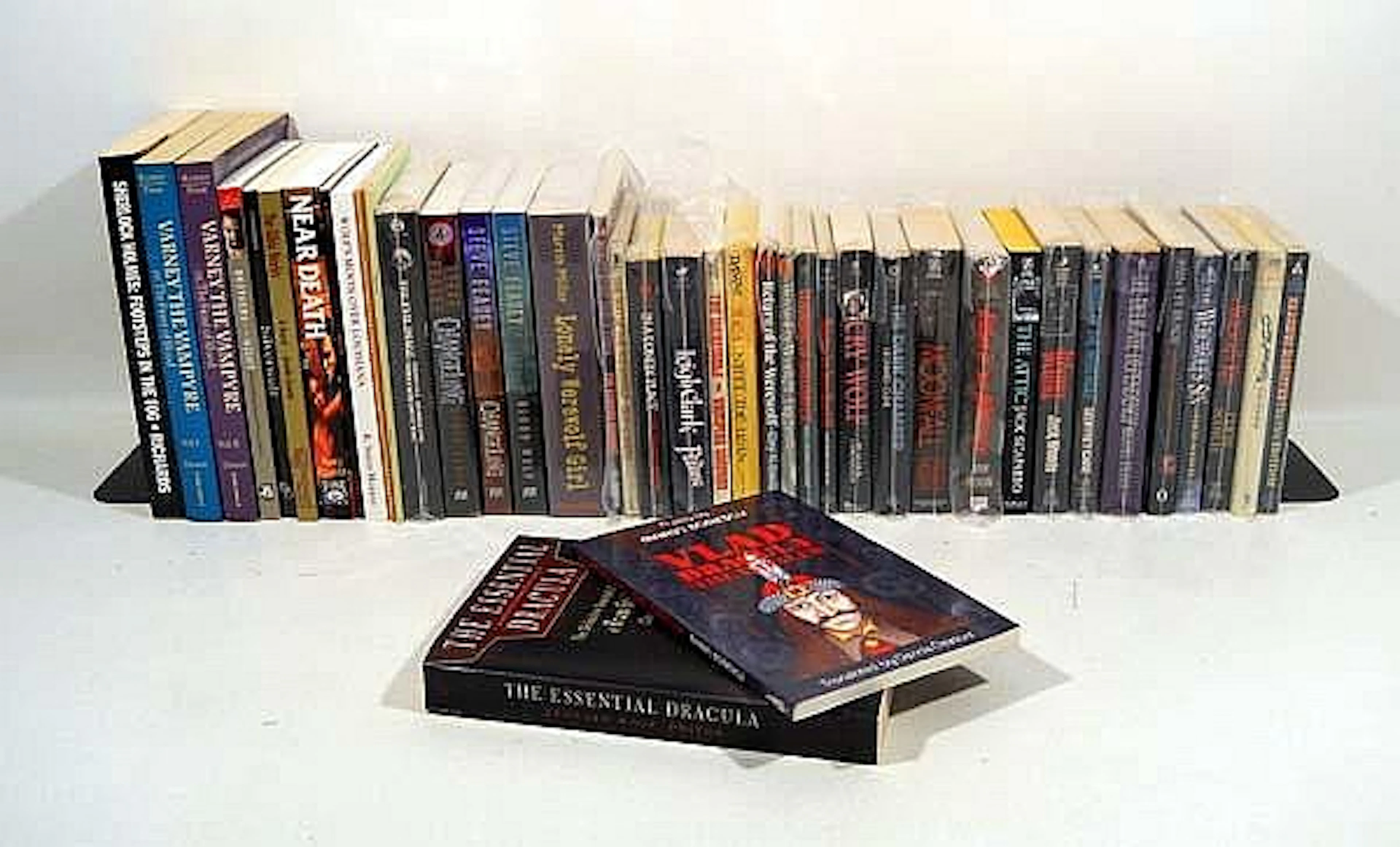 50V Annotated Dracula VINTAGE & MODERN HORROR PAPERBACKS...