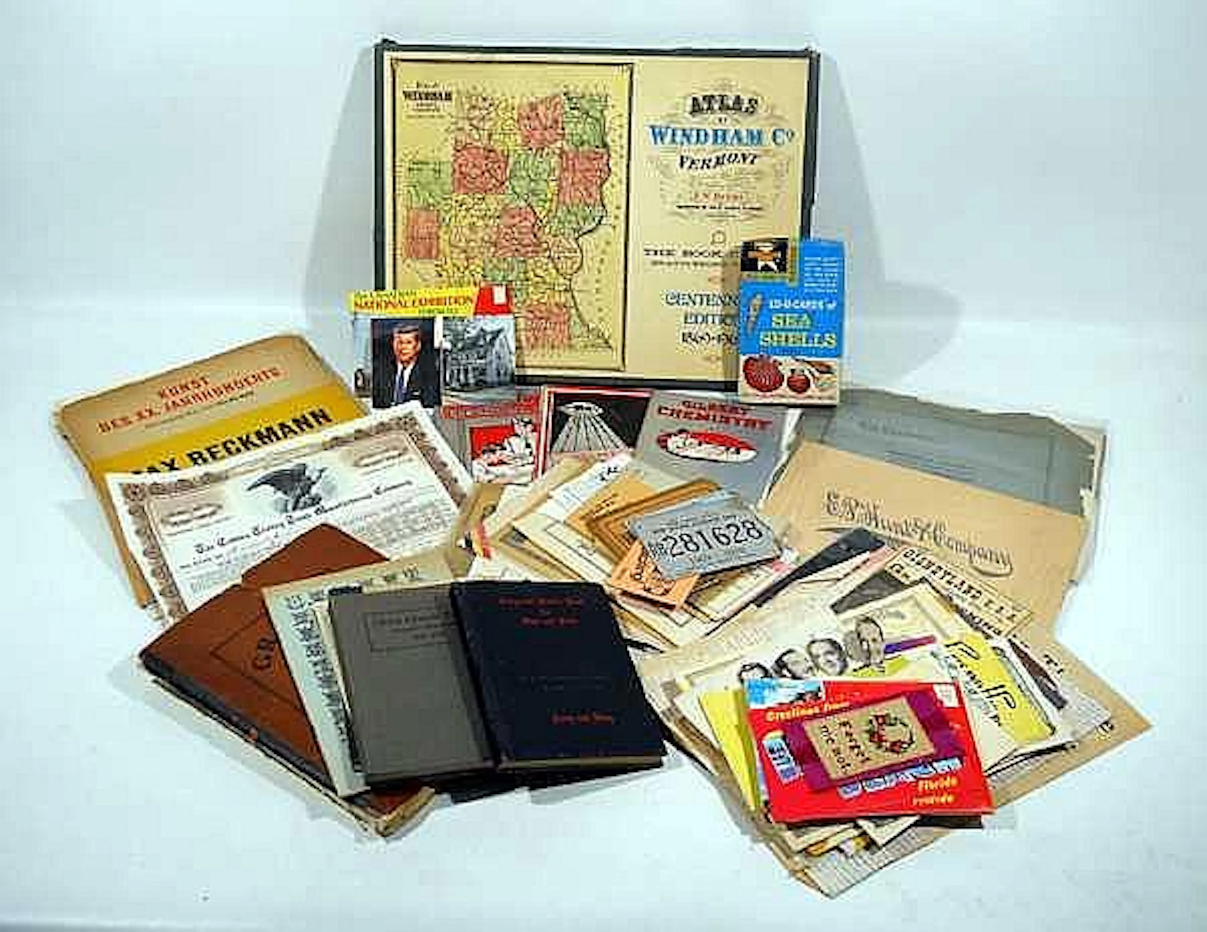 80Pcs Advertising Stage & Screen VINTAGE & ANTIQUE ESTATE...