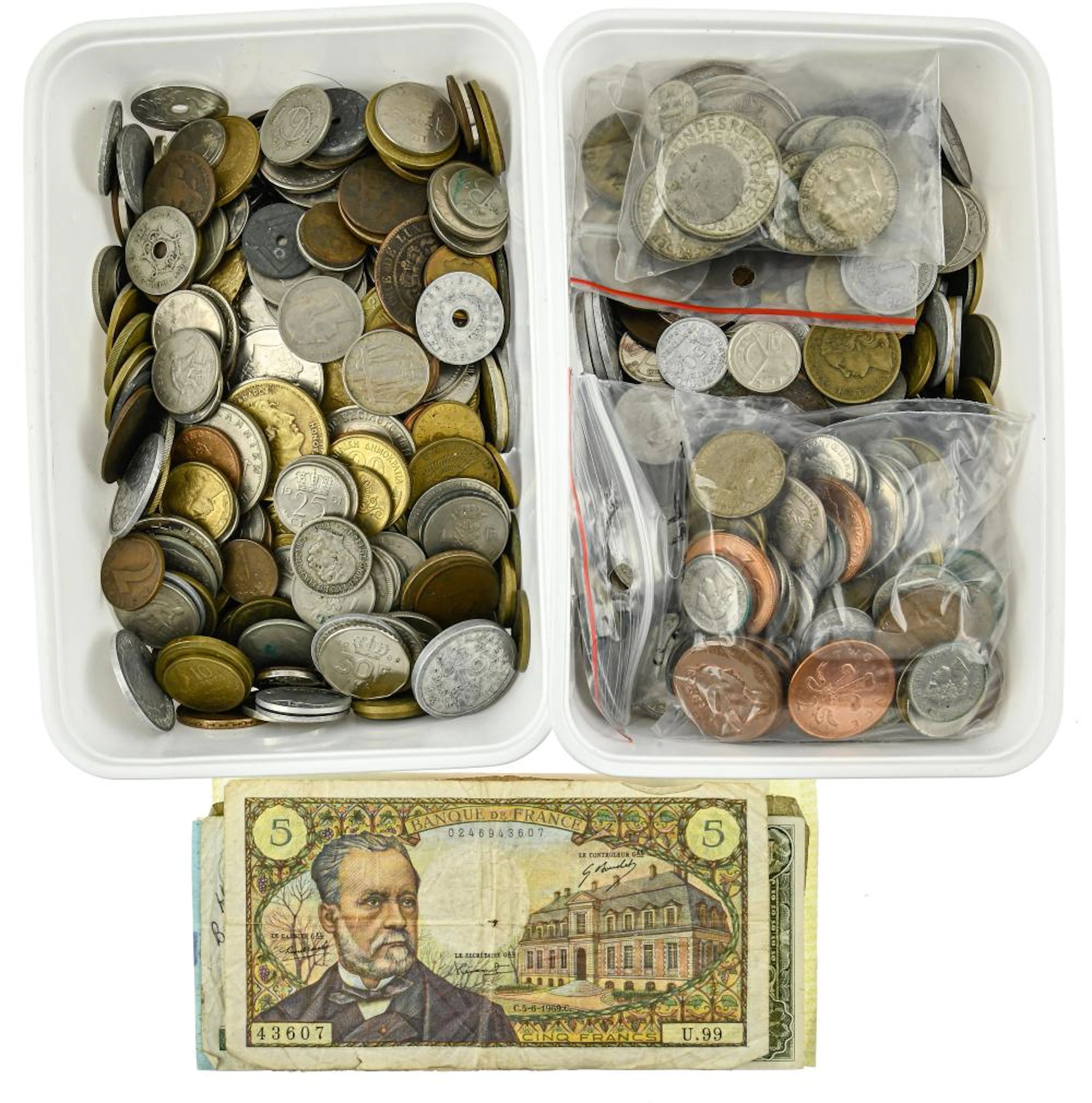 WORLD Mixed lot of coins and banknotes,