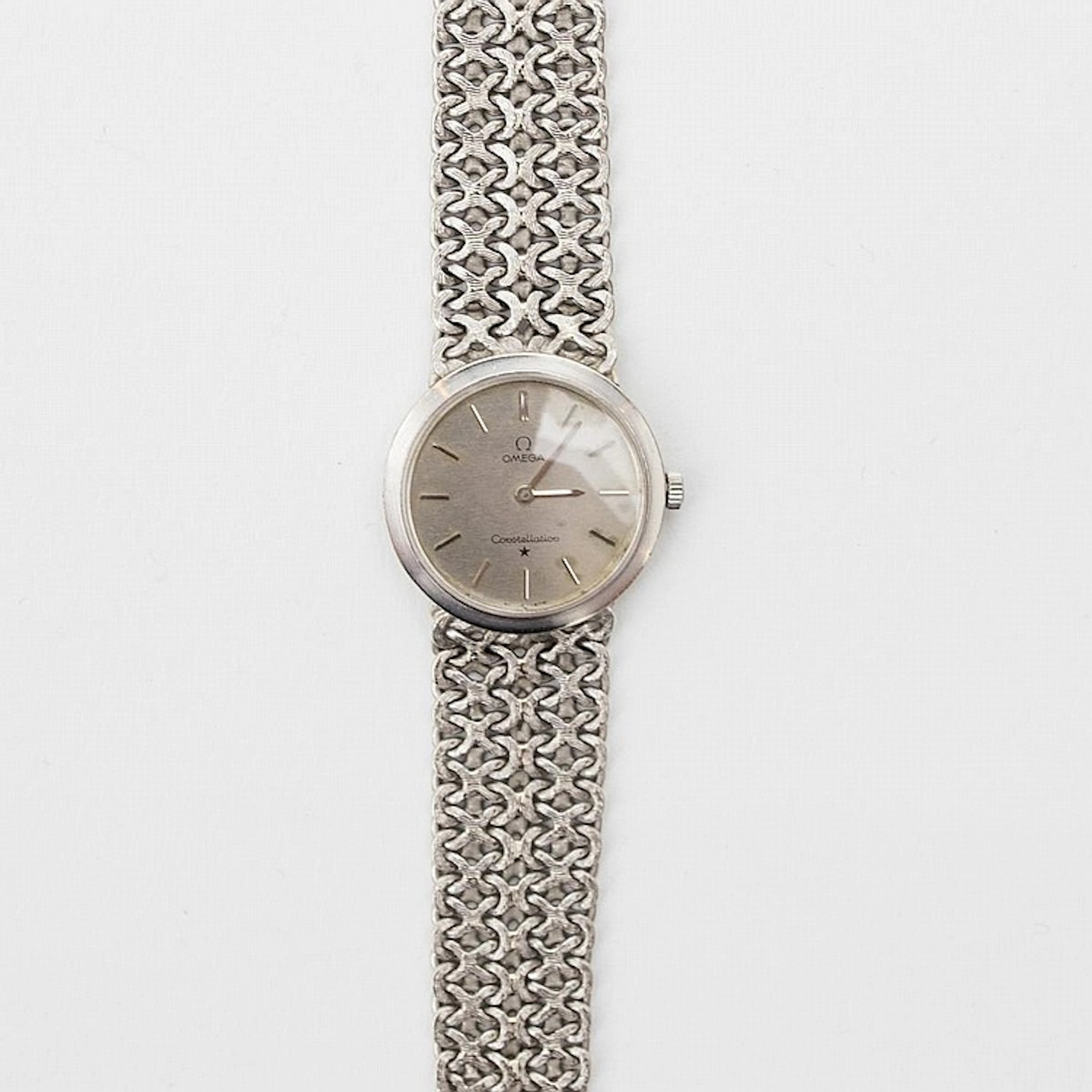 Omega Lady's Constellation watch 18K white gold with round dial (diam: 20 mm)