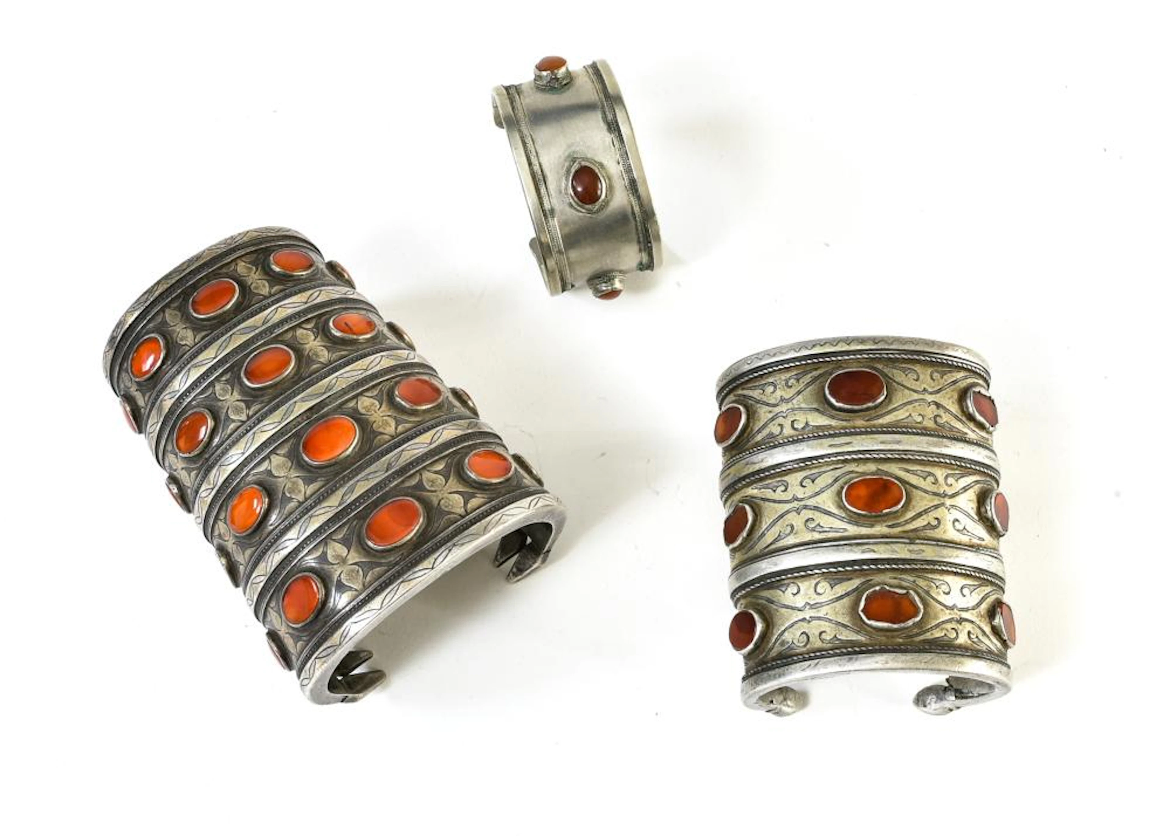Lot of 3 women's bracelets