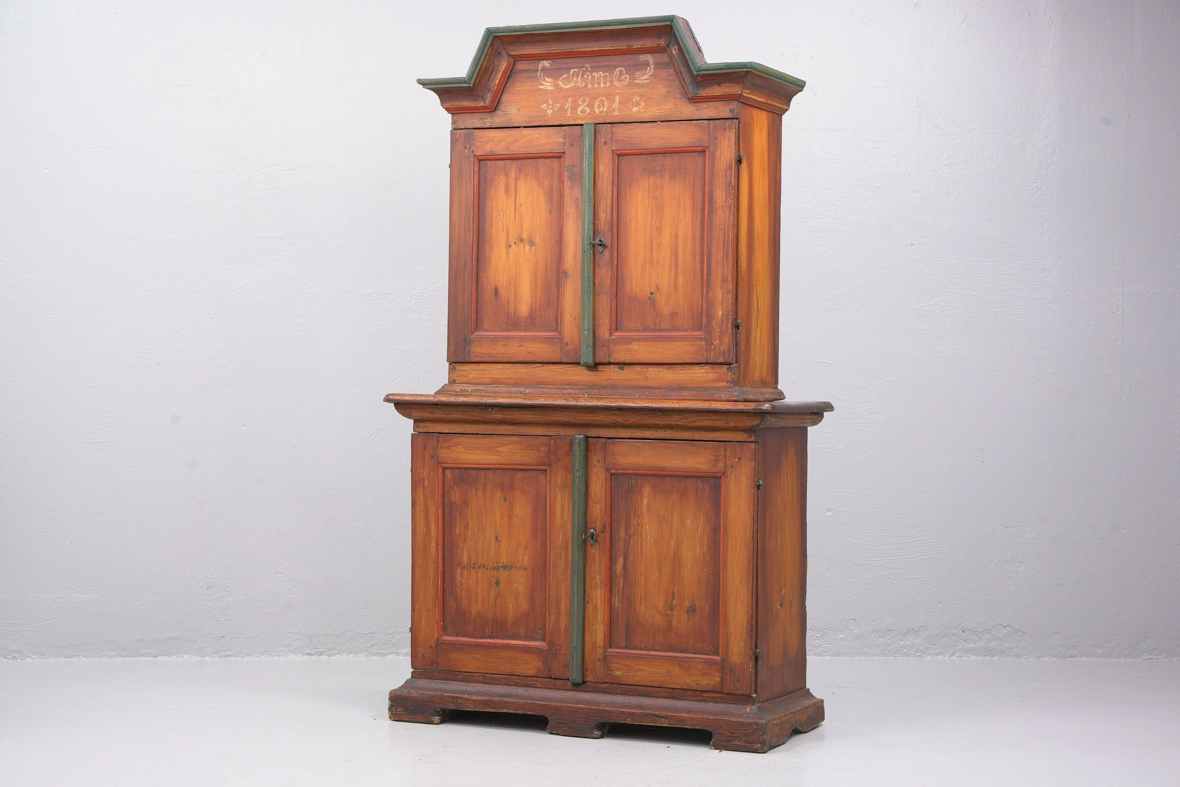 ALLMOGESKÅP, daterad 1801