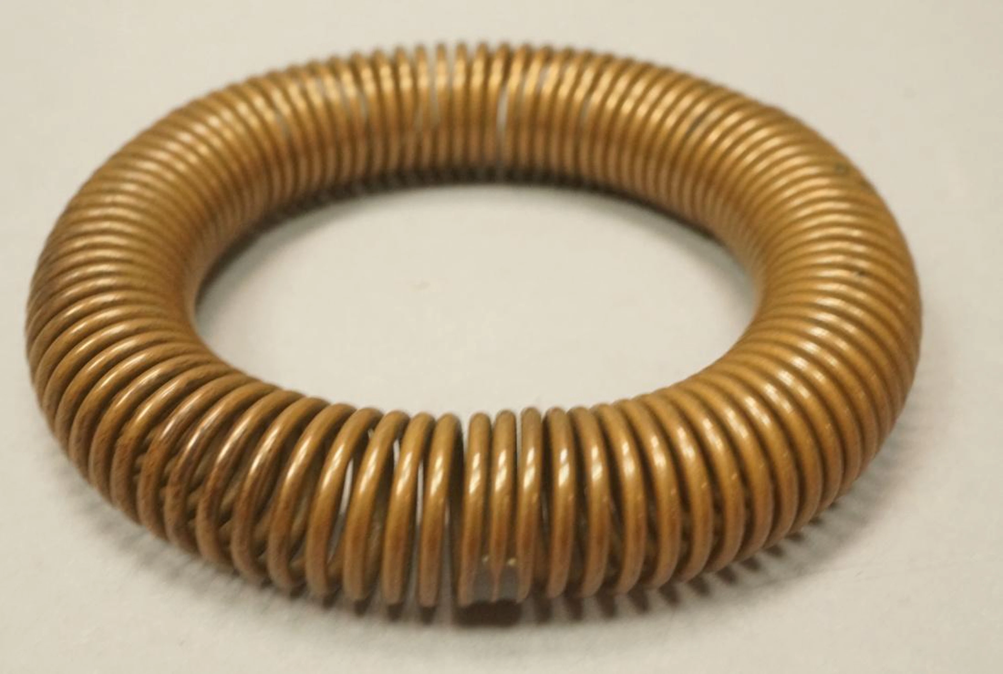 HARRY BERTOIA Spiral Coiled Copper Bracelet. Mode