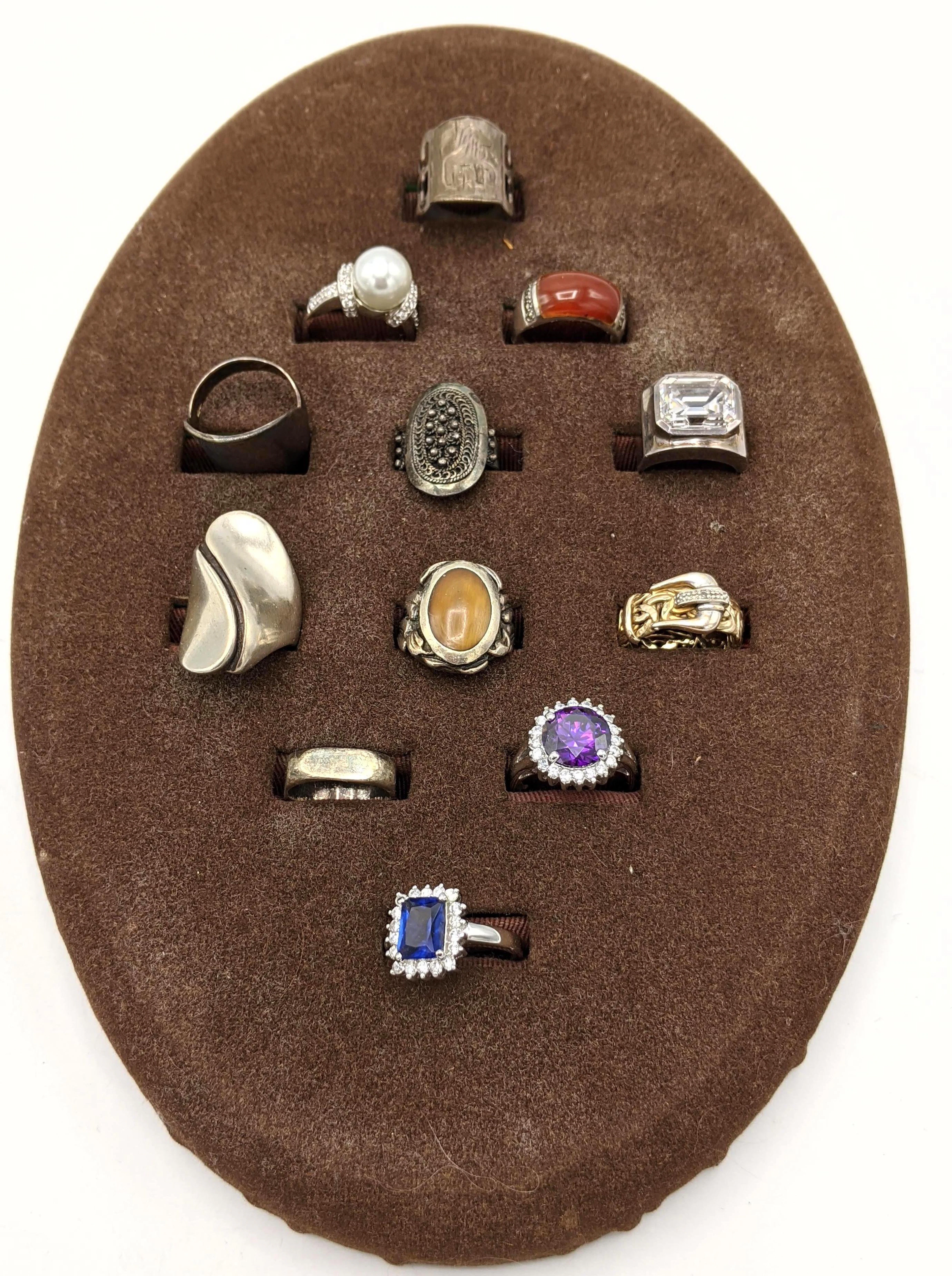 12pc Sterling Silver Vintage Ladies Rings. Some moderni