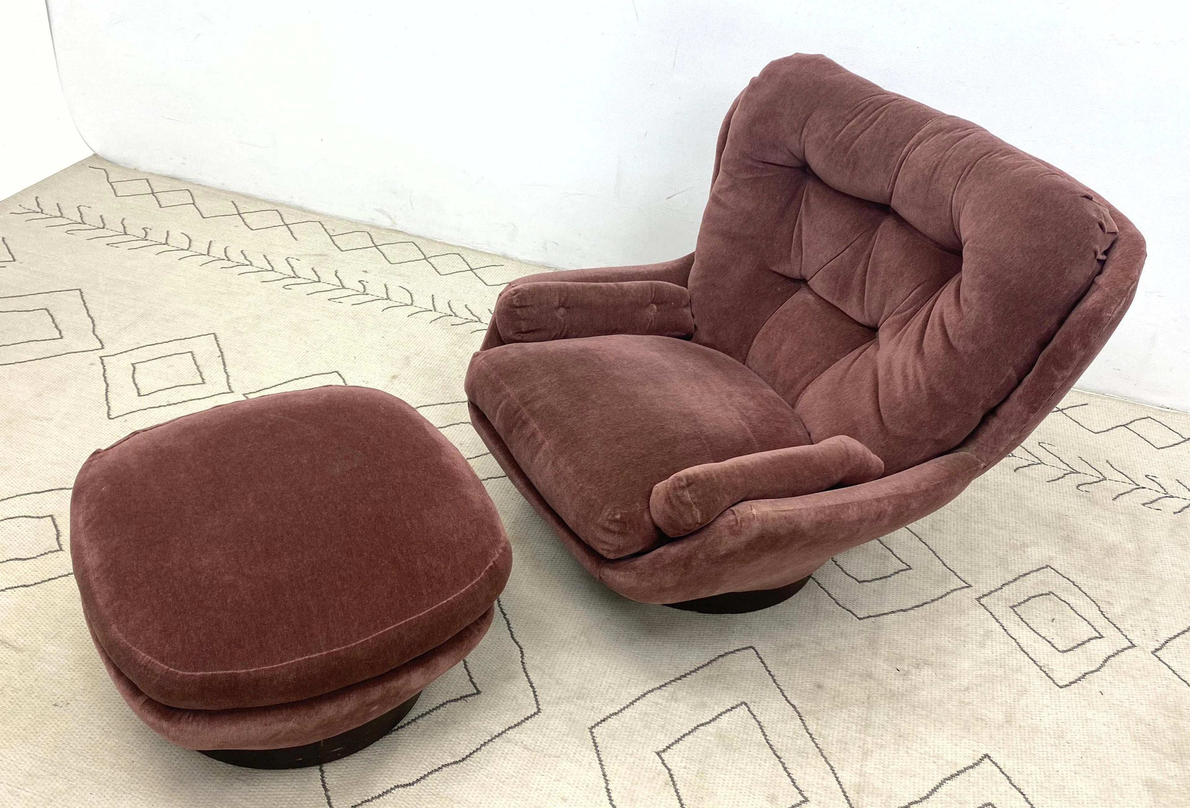 JOE COLOMBO Style Lounge Chair and Ottoman. Swivel with