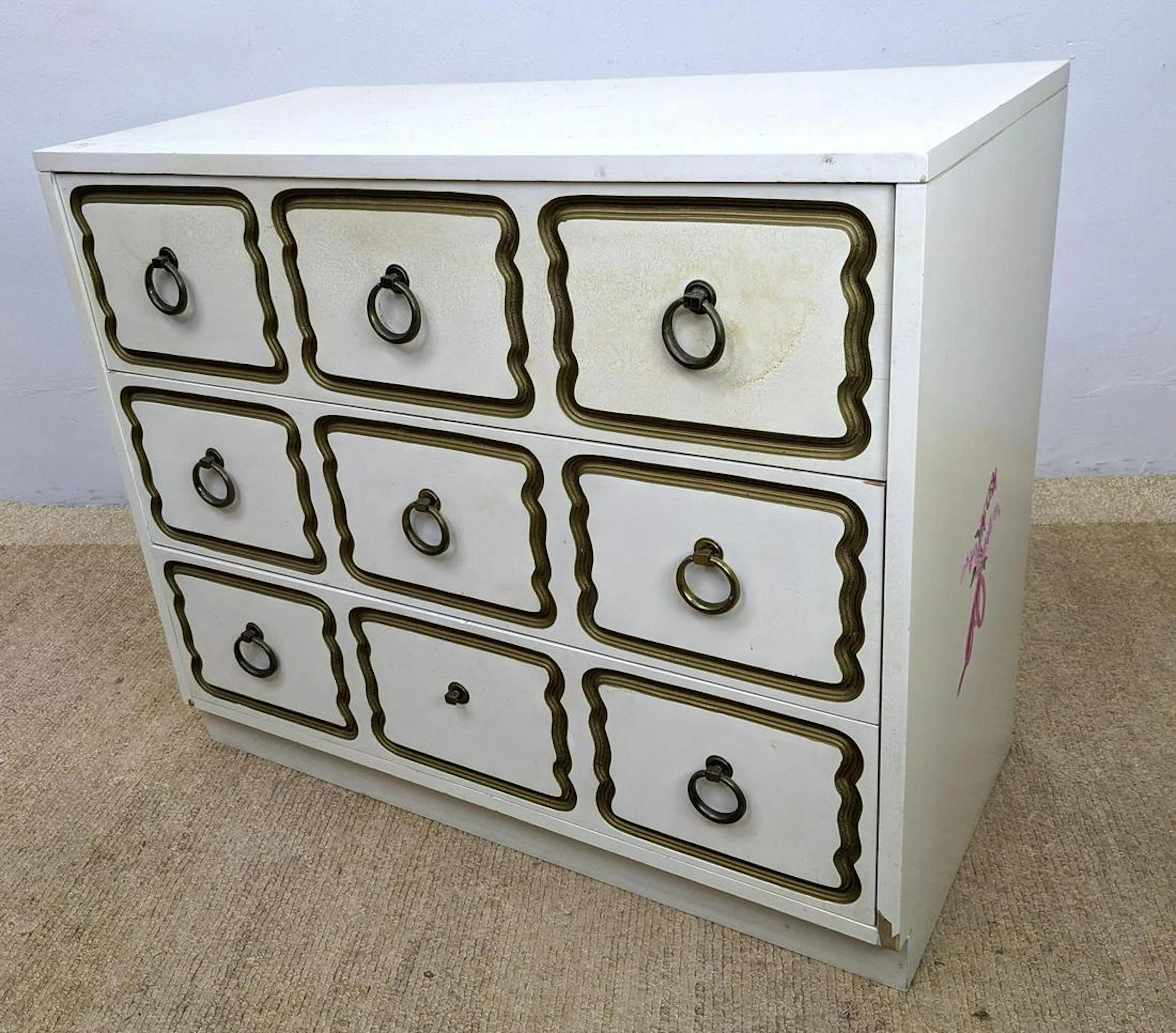DOROTHY DRAPER Style White Bachelors Chest. Dresser. Ch