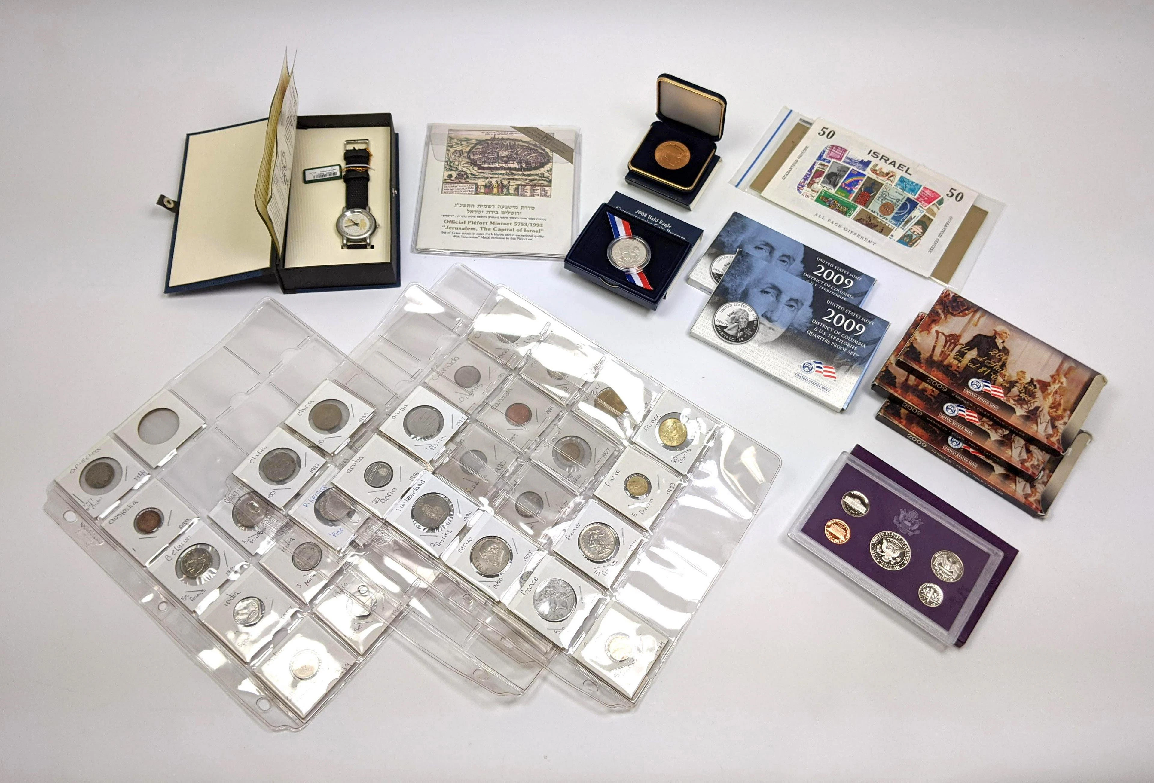 US MINT Proof Coin Set. Plus 2009 District Columbia & U