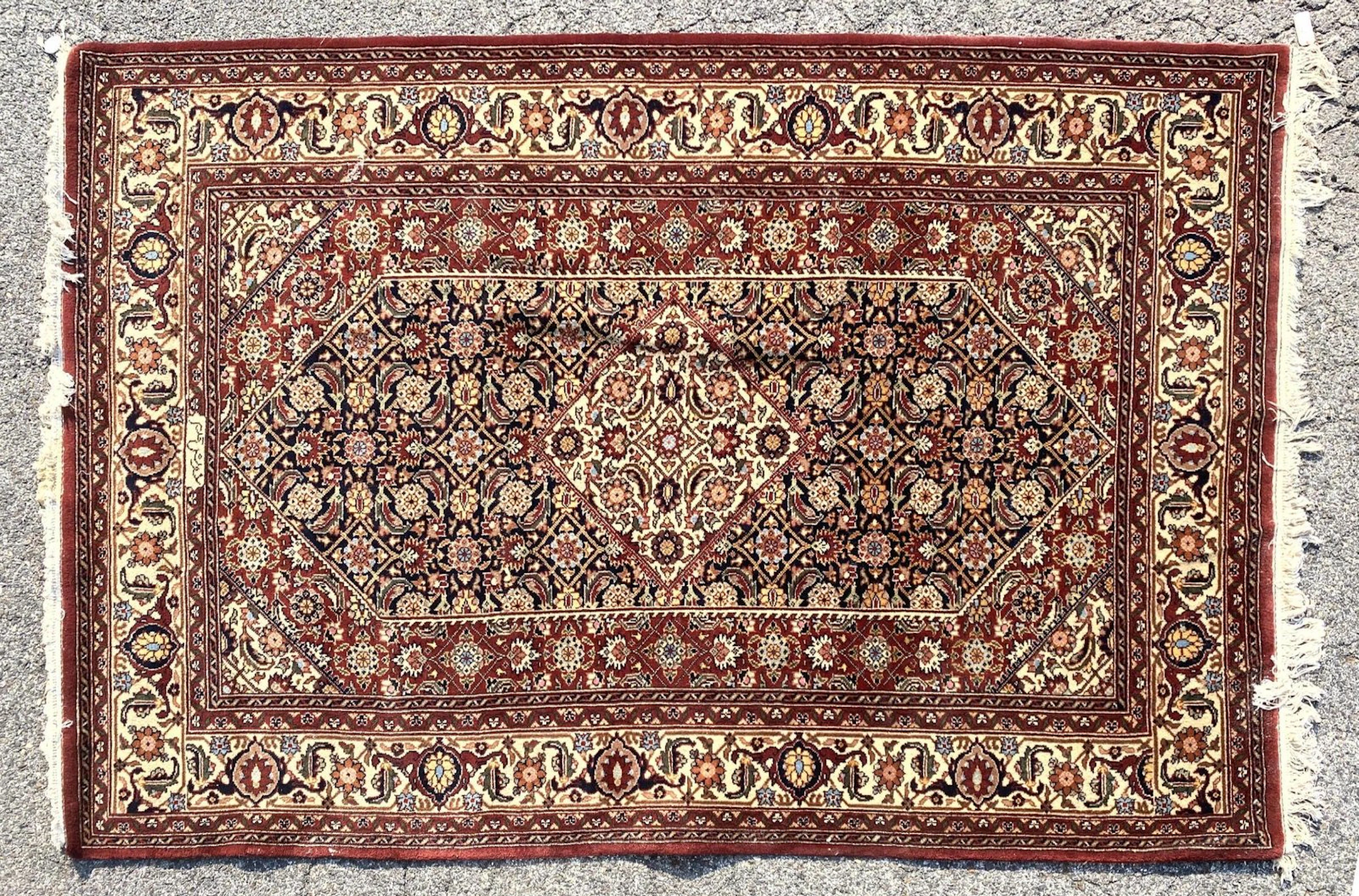 9'2x6' Handmade Oriental Carpet