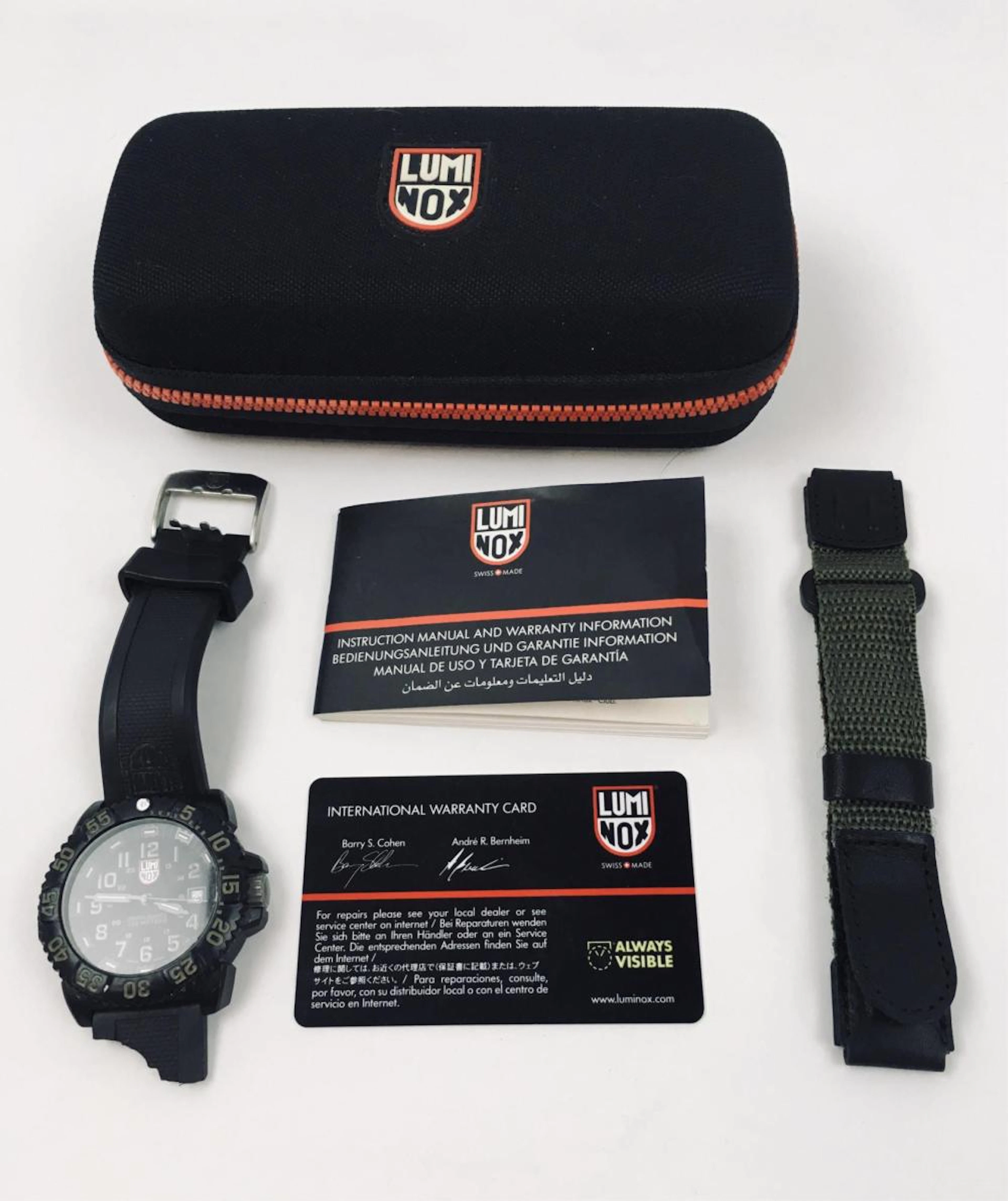 LUMINOX NAVY SEAL WATCH SERIES 3050 / 3950