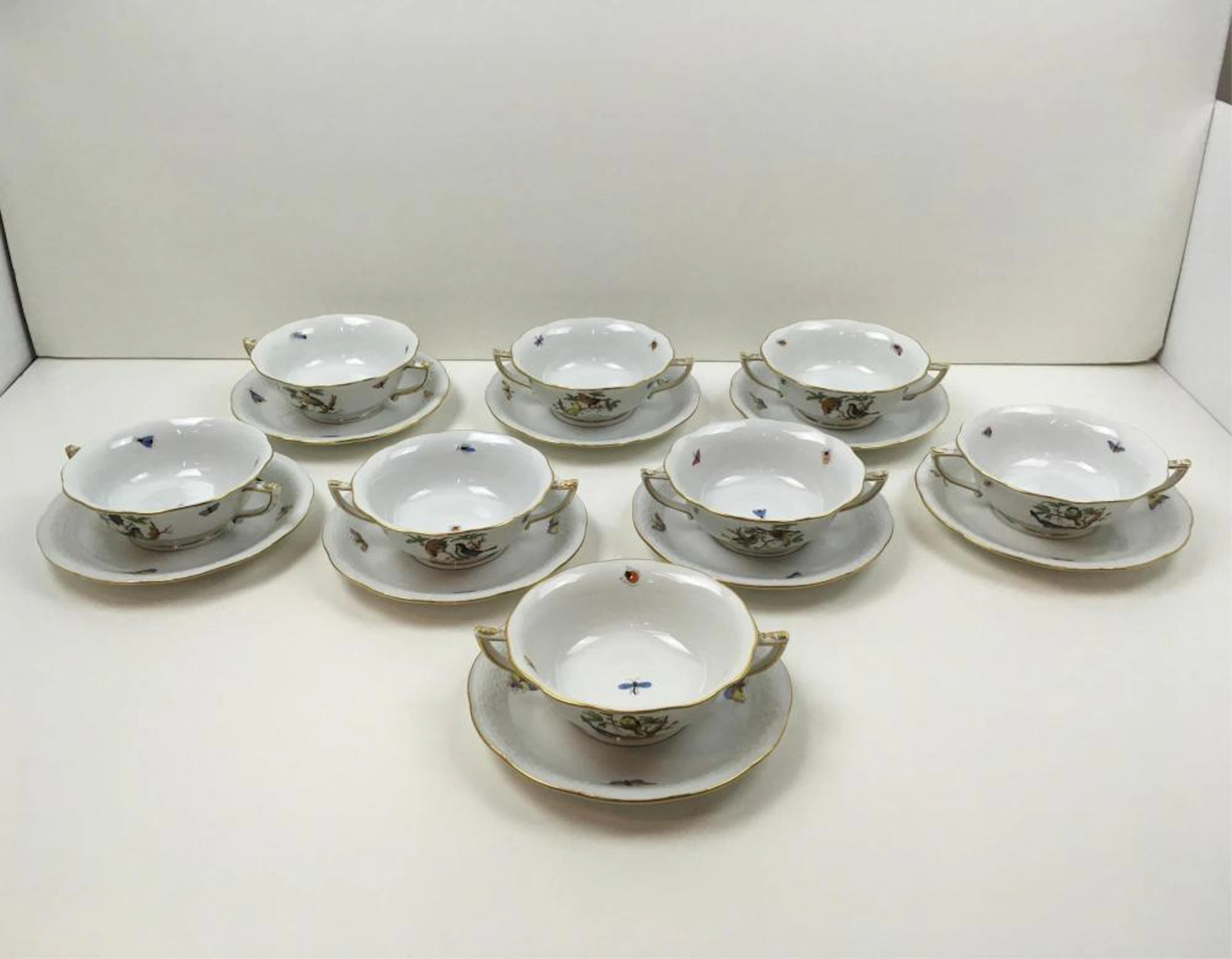 EIGHT HEREND ROTHSCHILD BIRD CREAM SOUPS