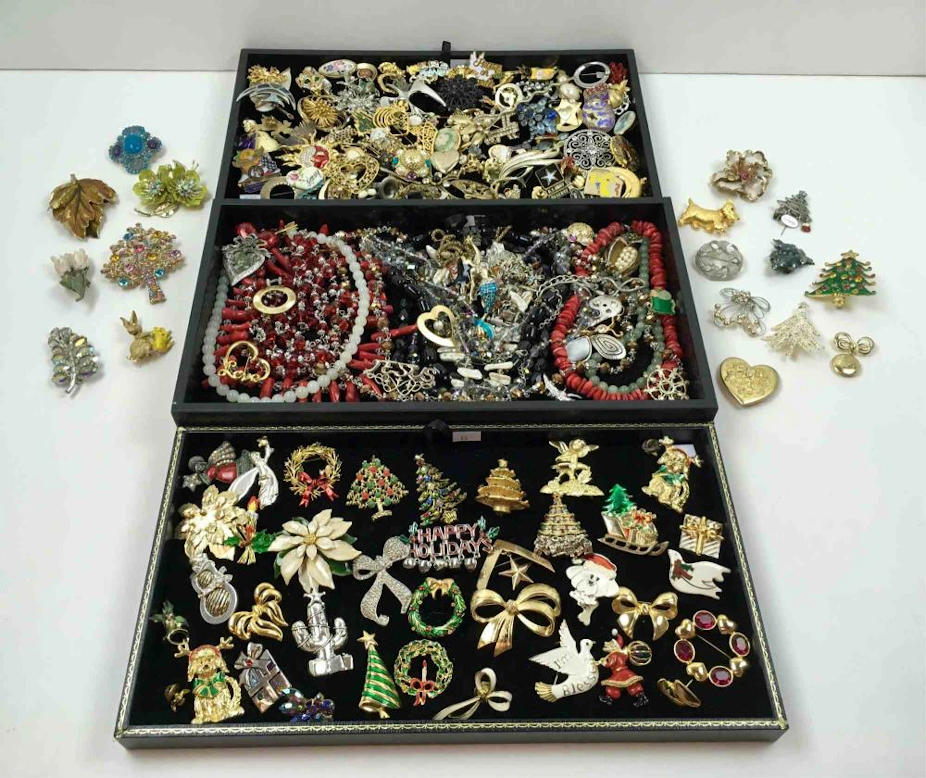 LARGE ASSORTMENT OF COSTUME JEWELRY