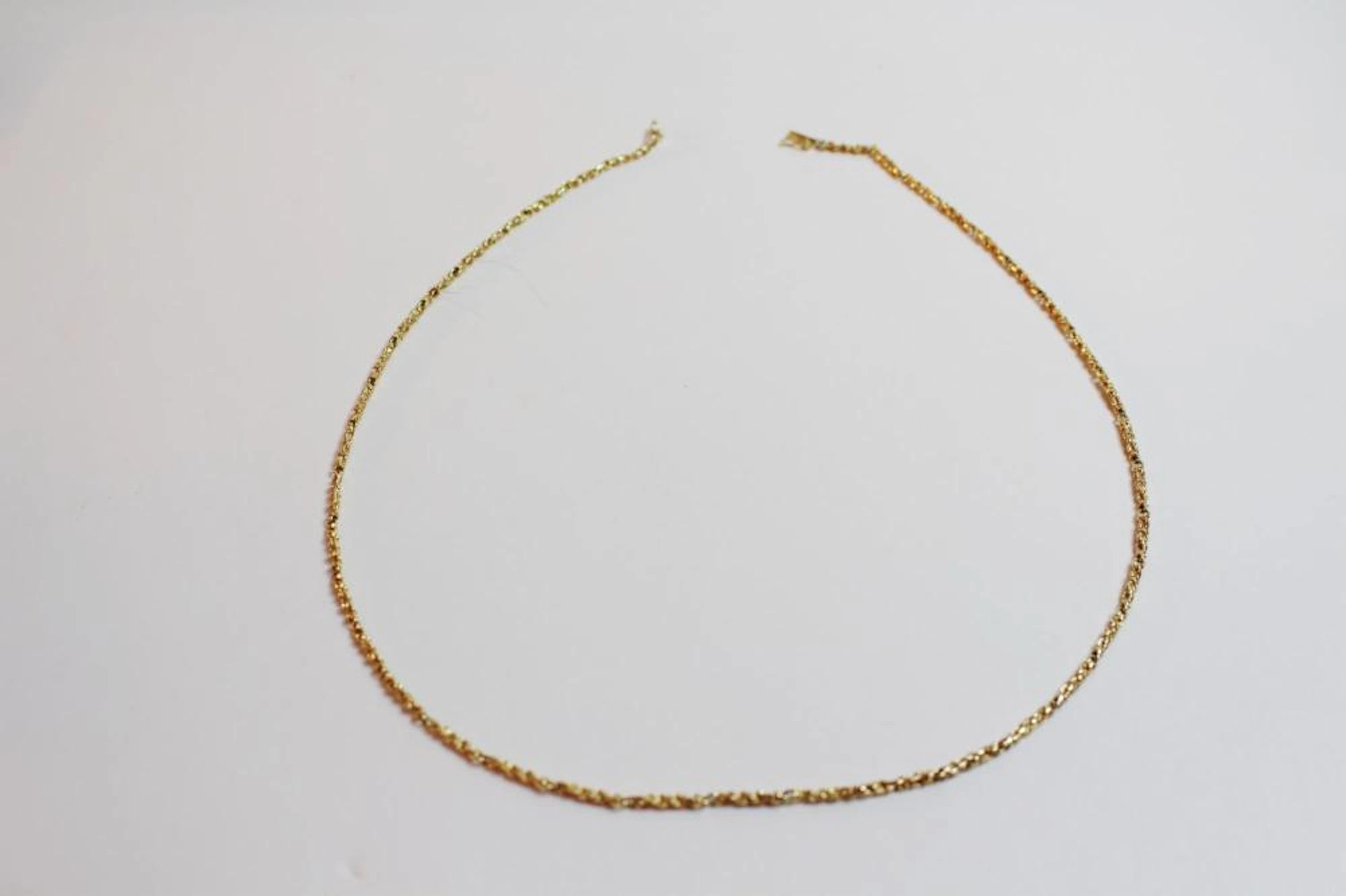 LADIES 14K GOLD NECKLACE