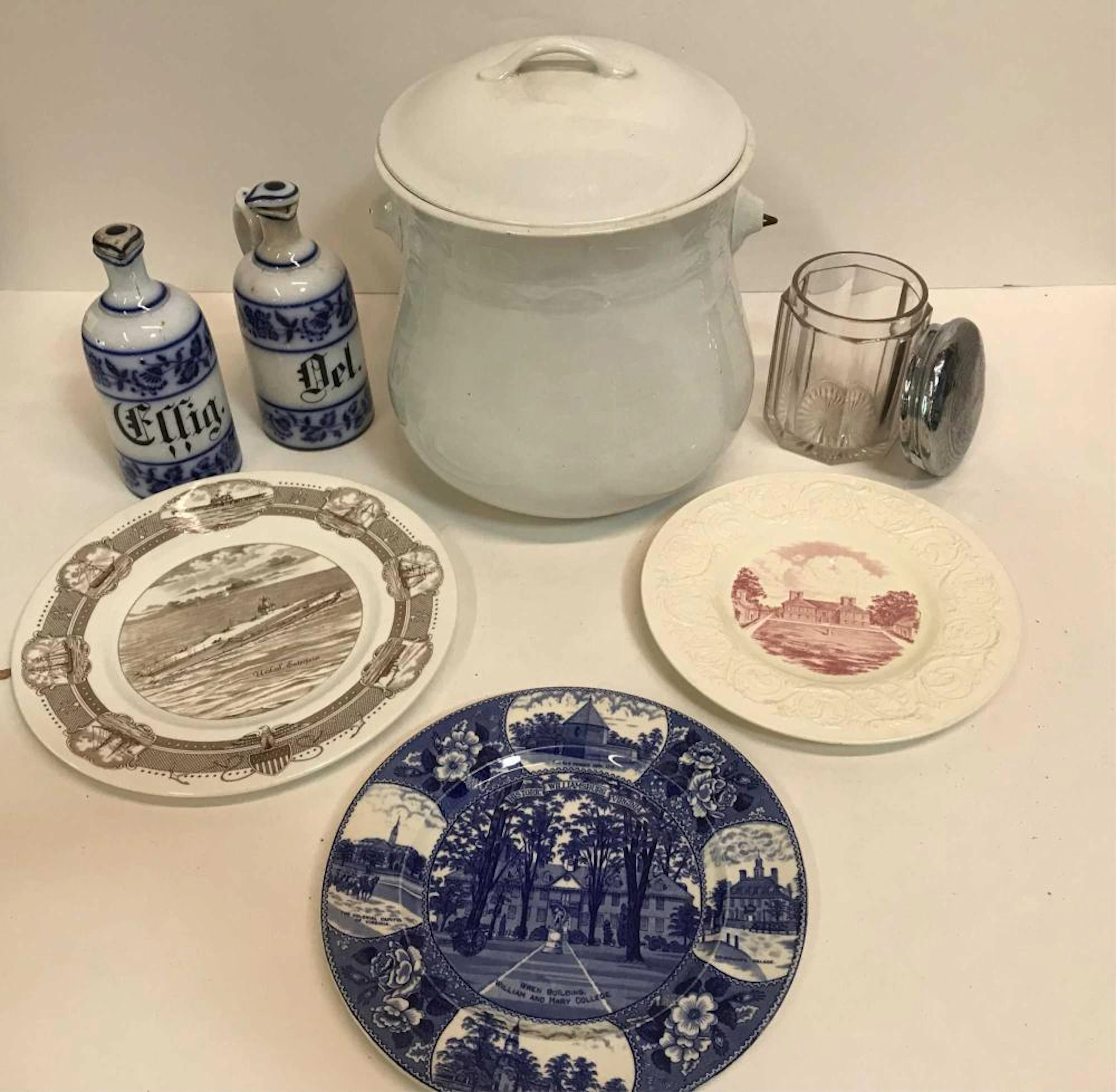 7 PIECE EARTHENWARE AND CERAMIC DECOR