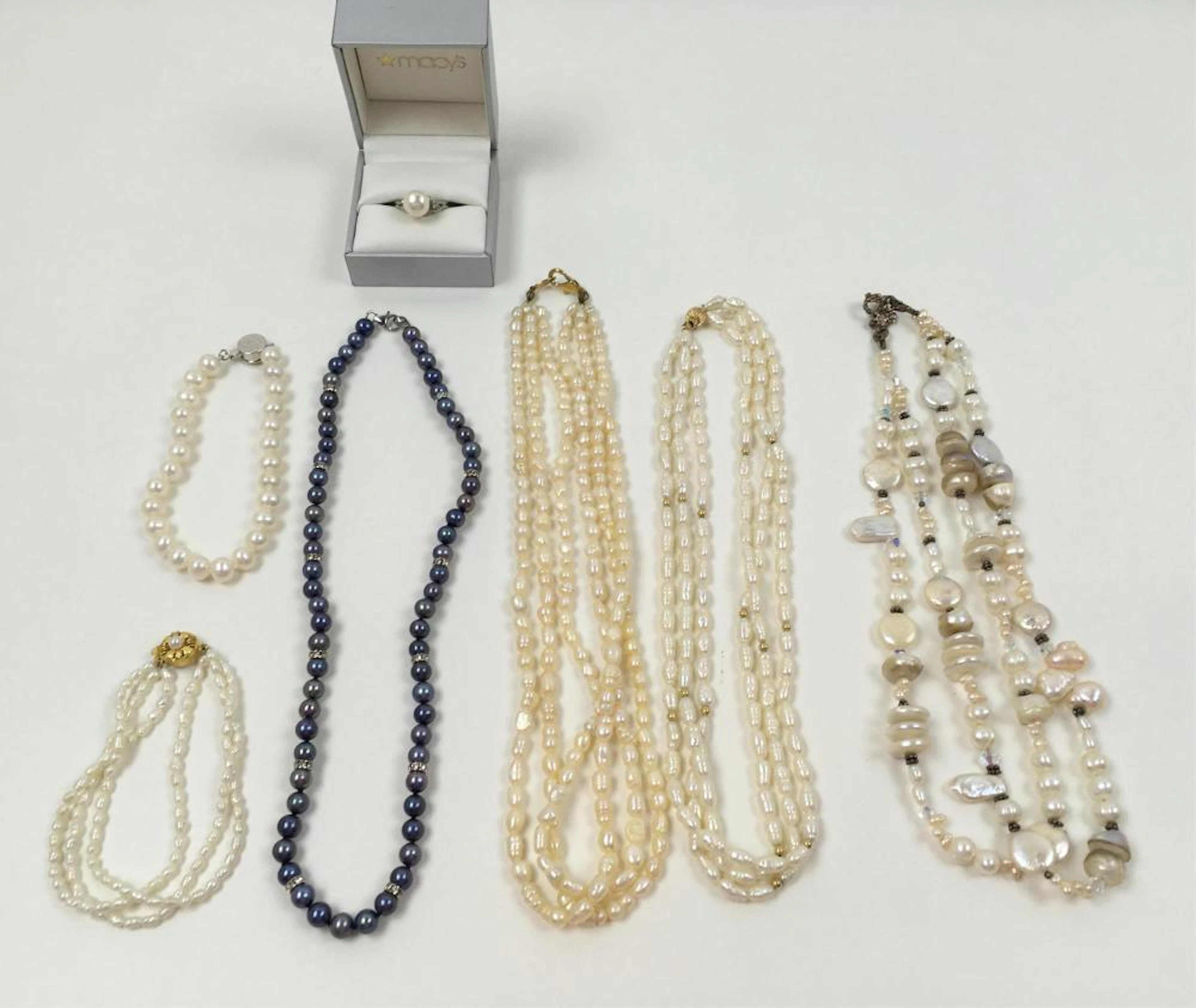 FRESHWATER & CULTURED PEARL JEWELRY