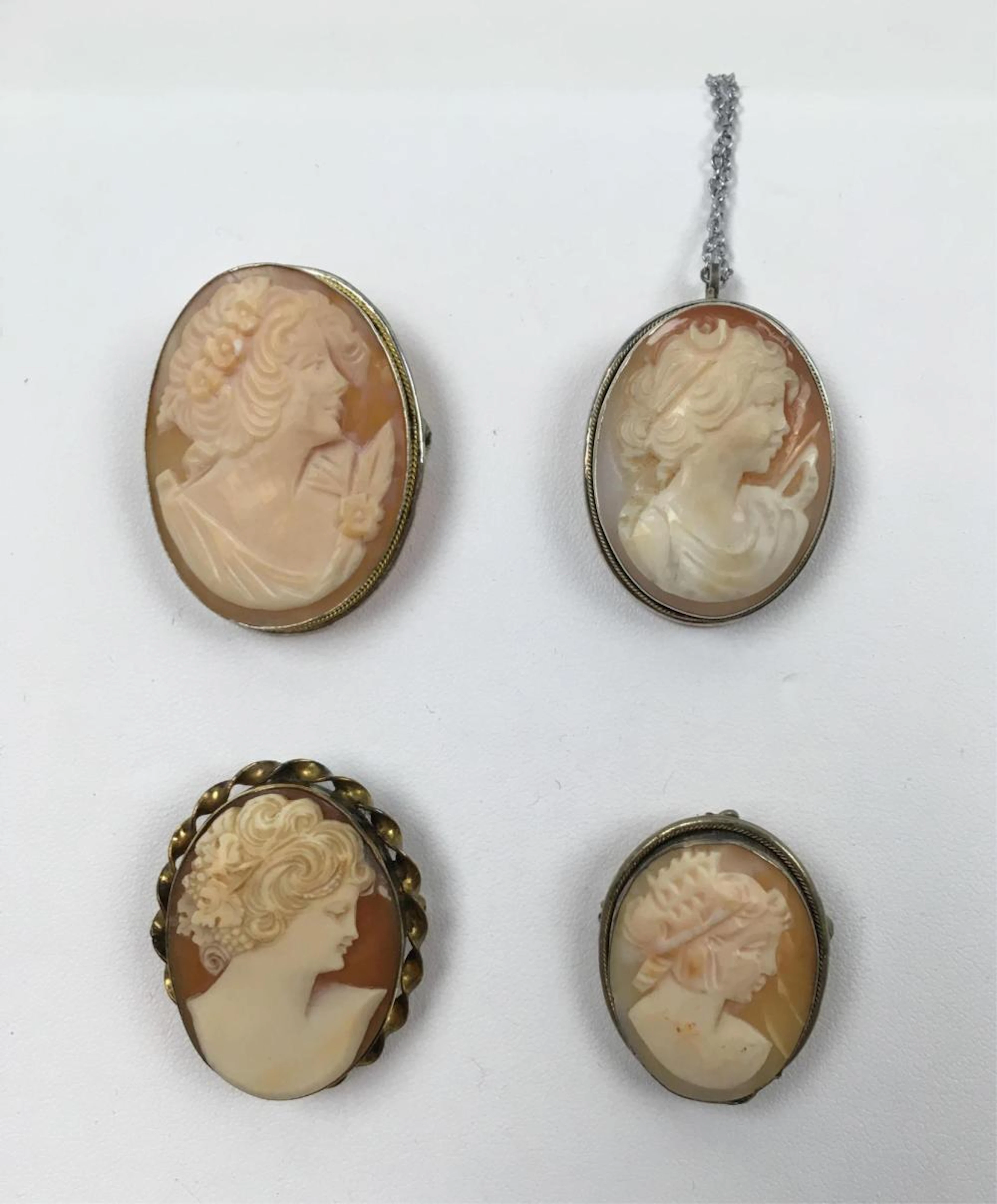 4 CARVED CAMEO PINS / PENDANTS