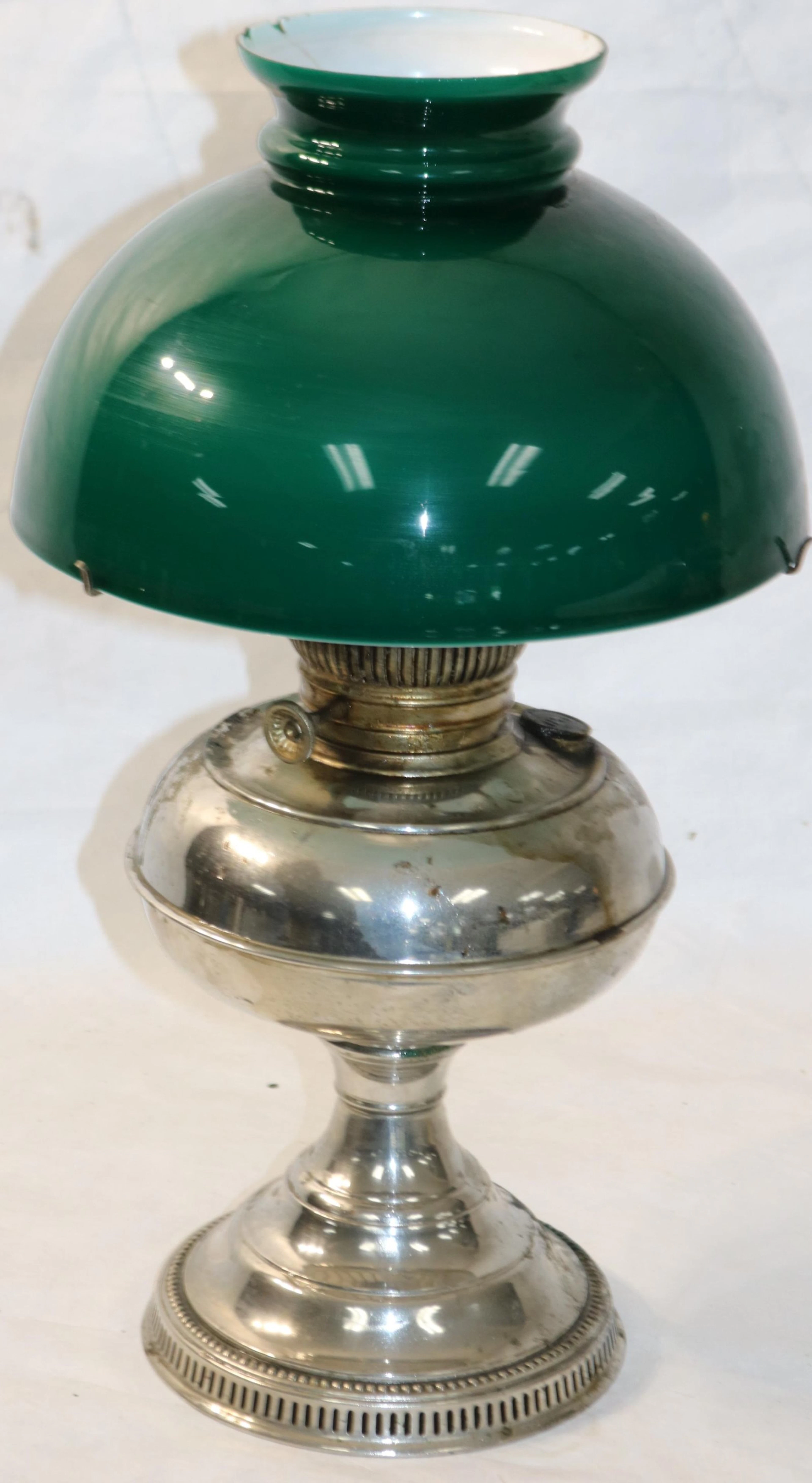 ICKEL PLATED B&H RAYO LAMP WITH AS IS CASED