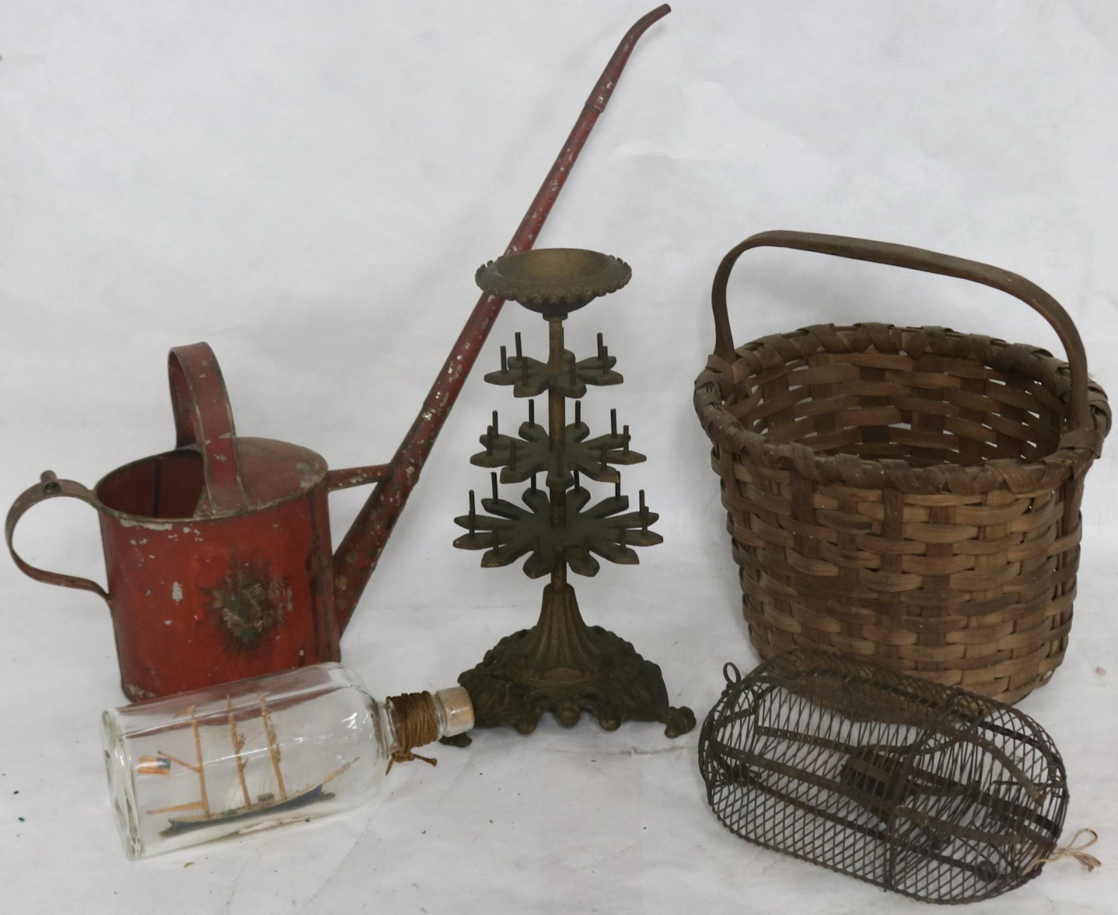COLLECTION OF 5 PRIMITIVES TO INCLUDE RED