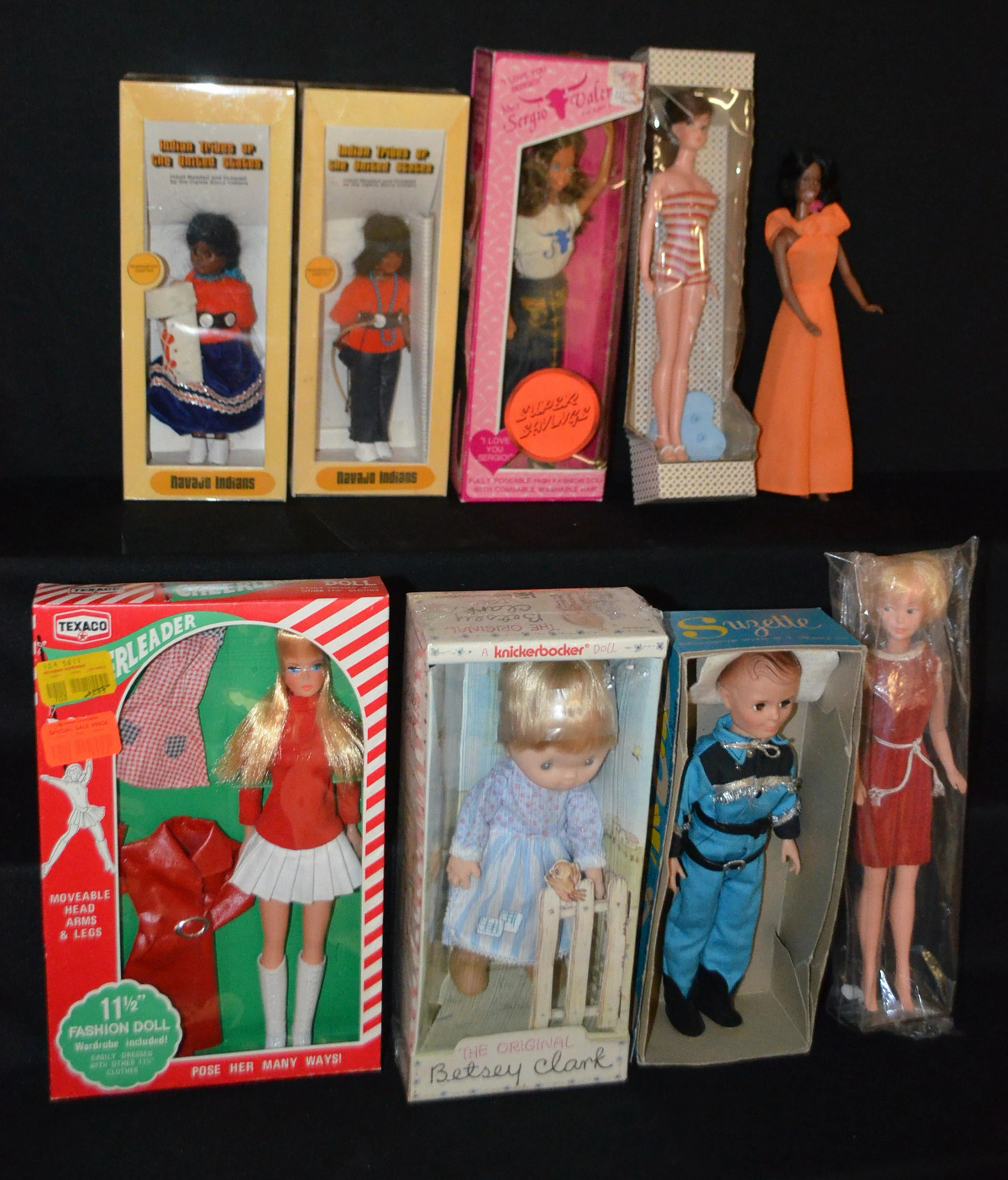 10 Vintage Dolls, NRFB