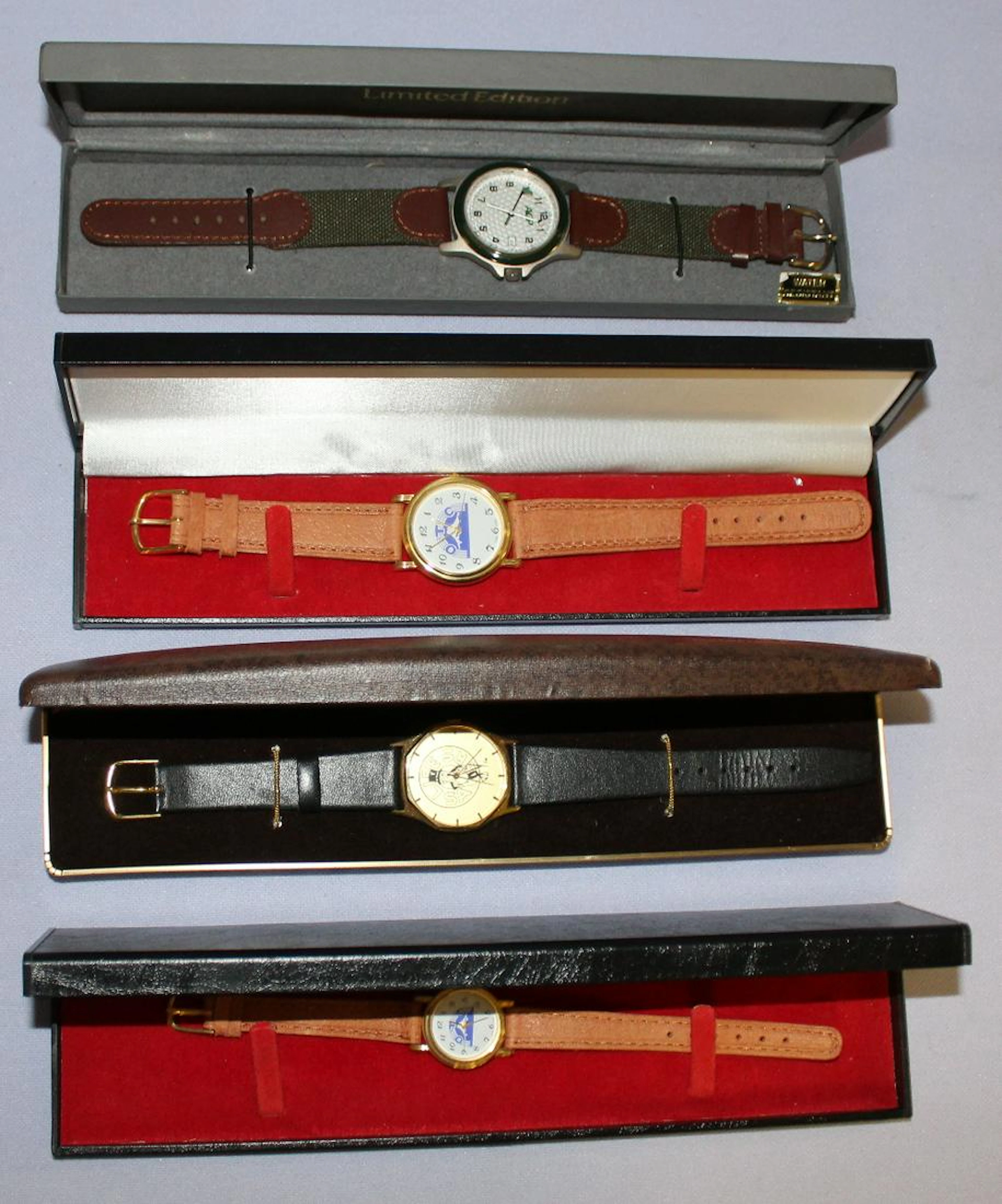4 Wrist Watches in The Box