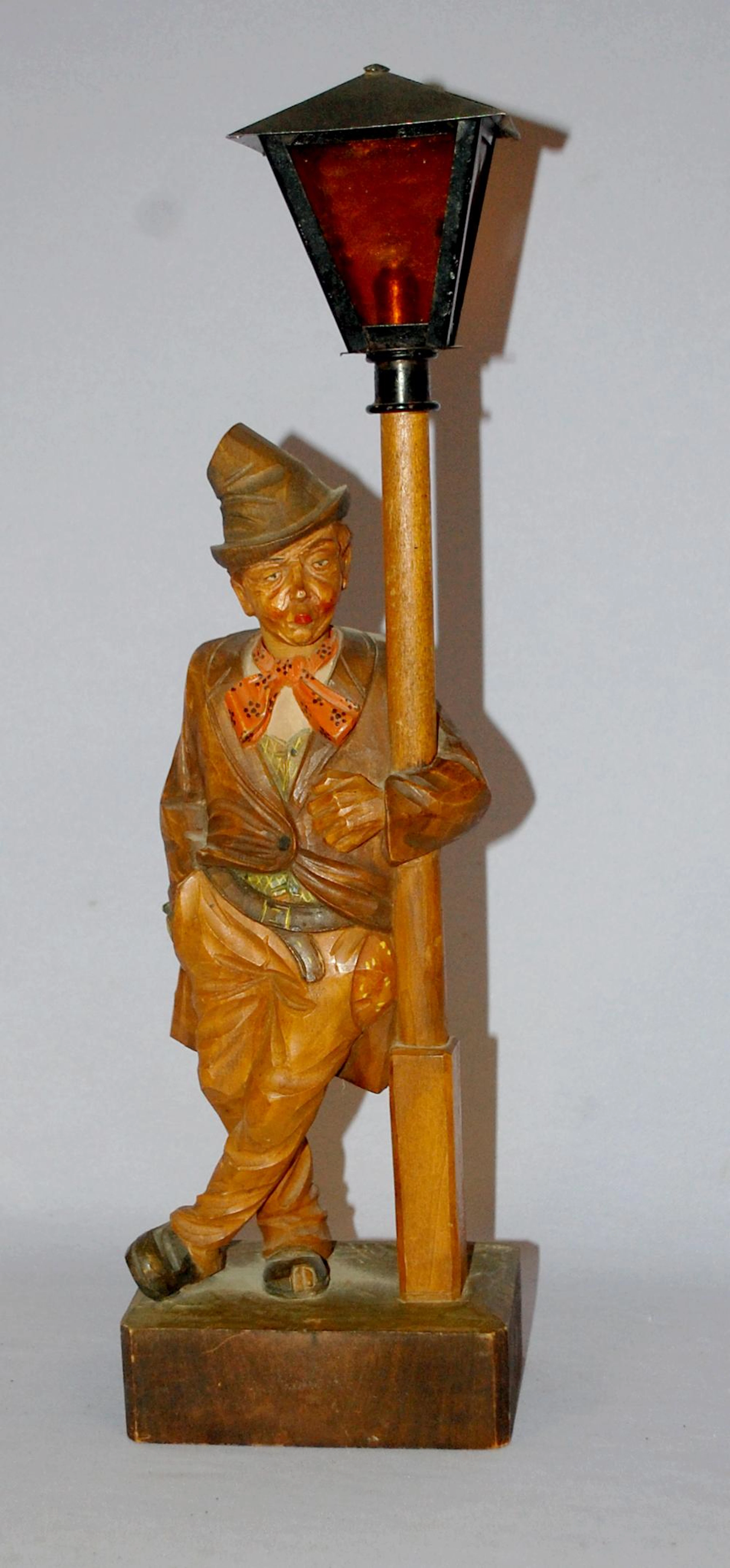 Animated Whistler & Lamp Post Statue