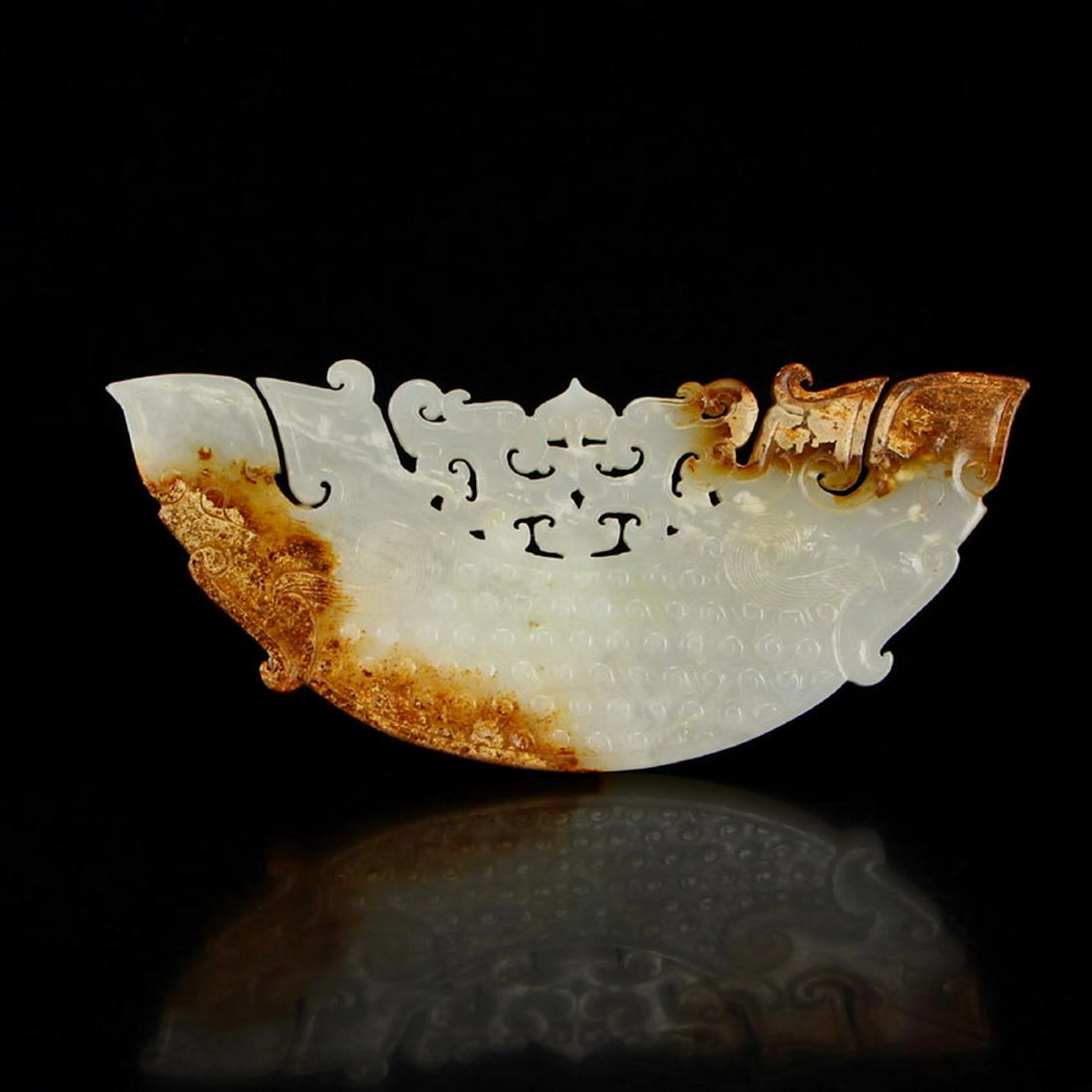 Chinese archaic jade pendant
