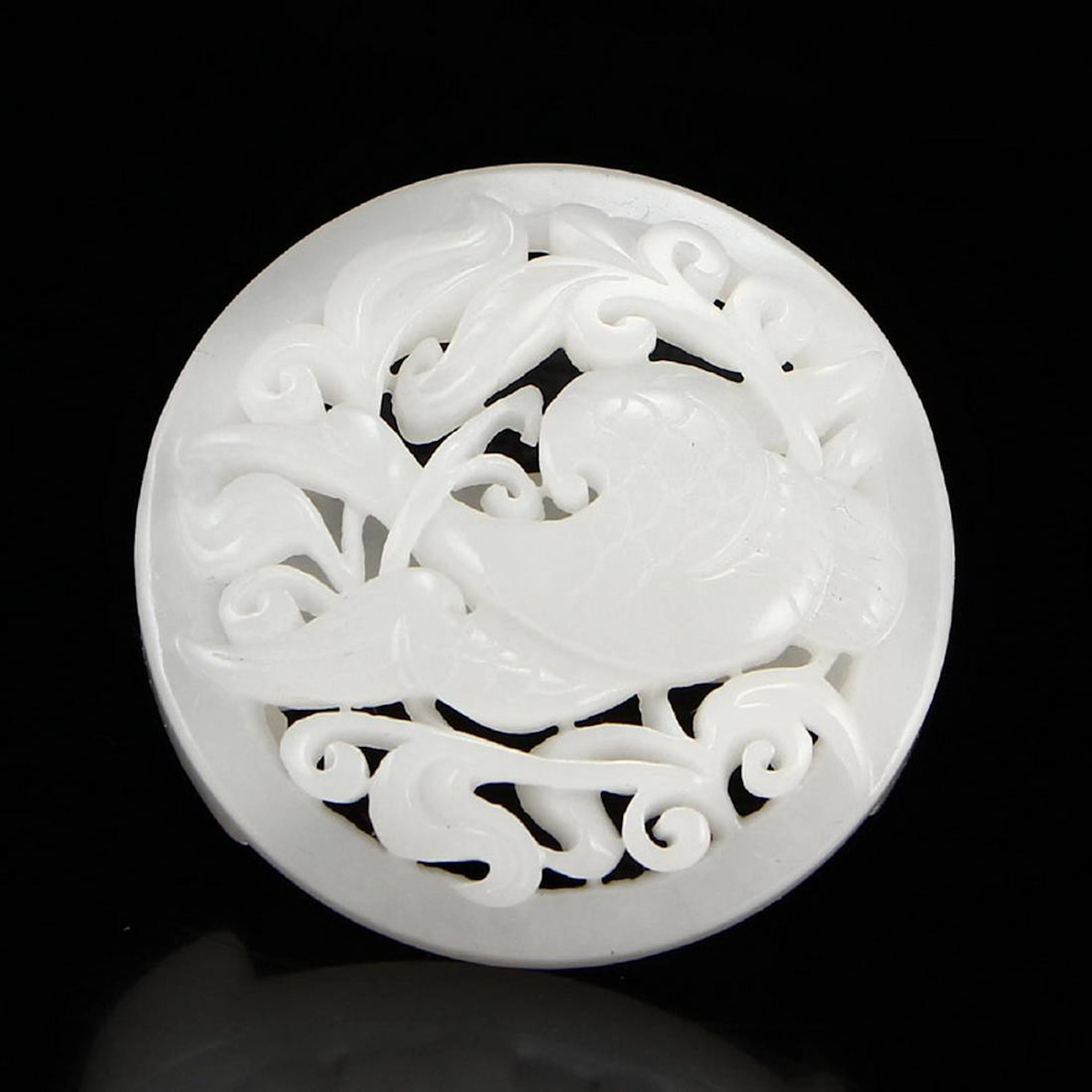 Chinese white jade crane buckle