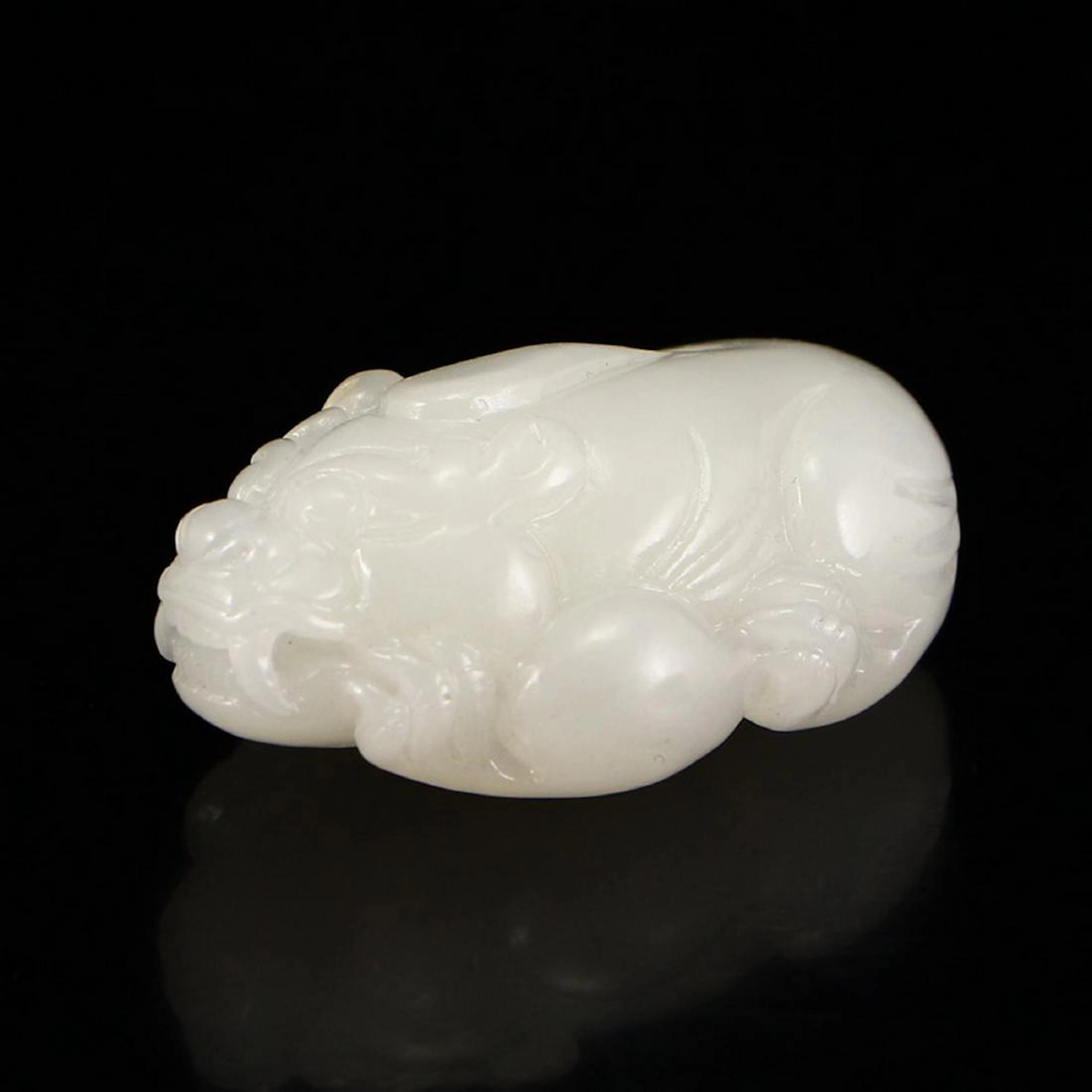 Chinese hetian white jade pixiu pendant