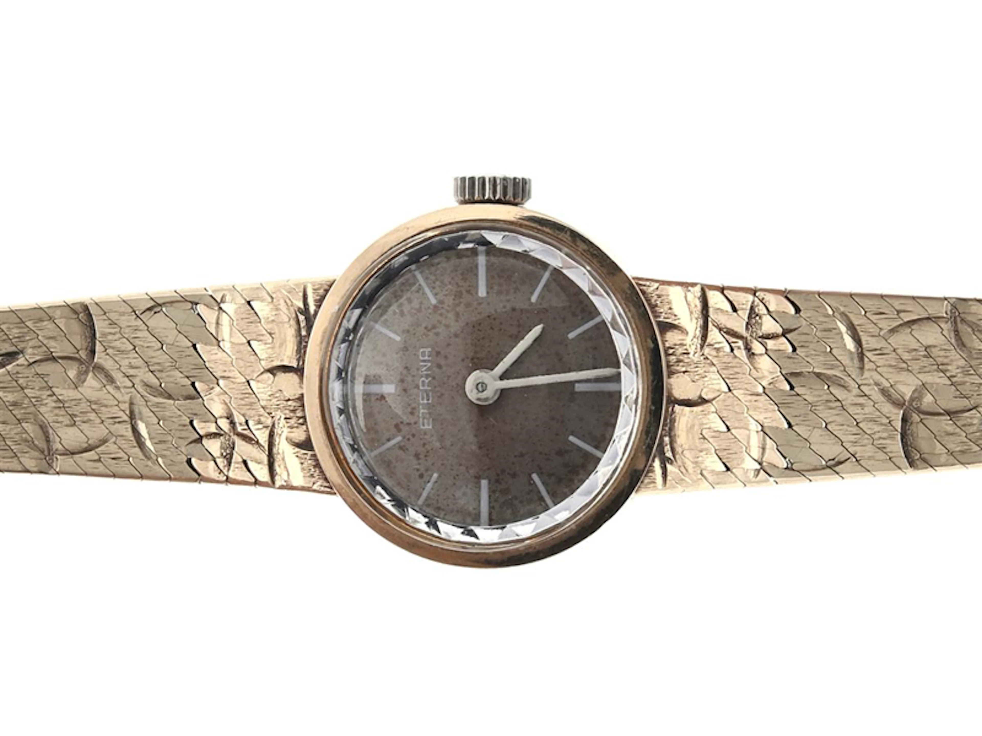 Klockor Eterna