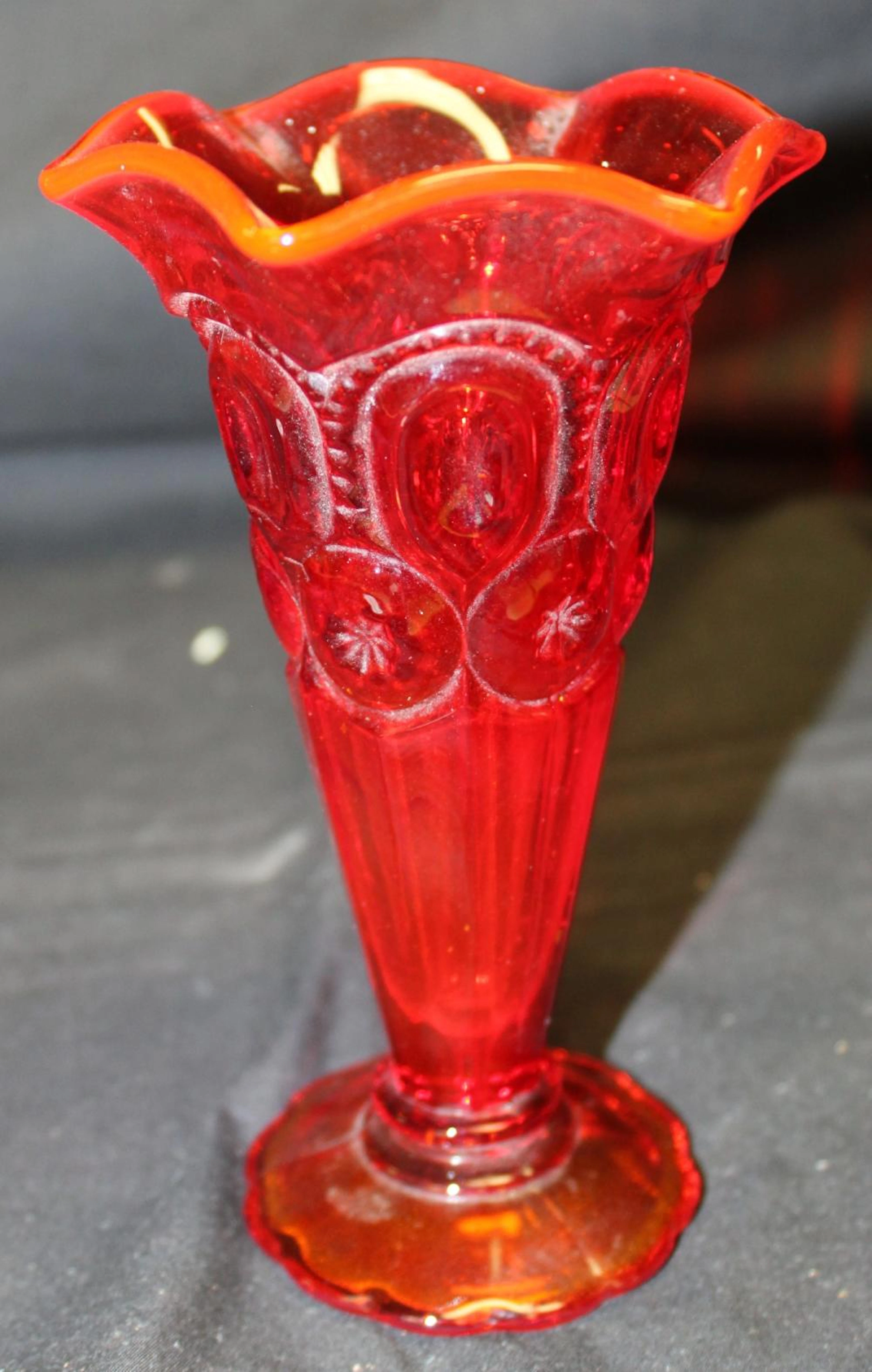 Vintage LE Smith Amberina Moon & Star 6" Vase, Ombre Trumpet Ruffle, EC